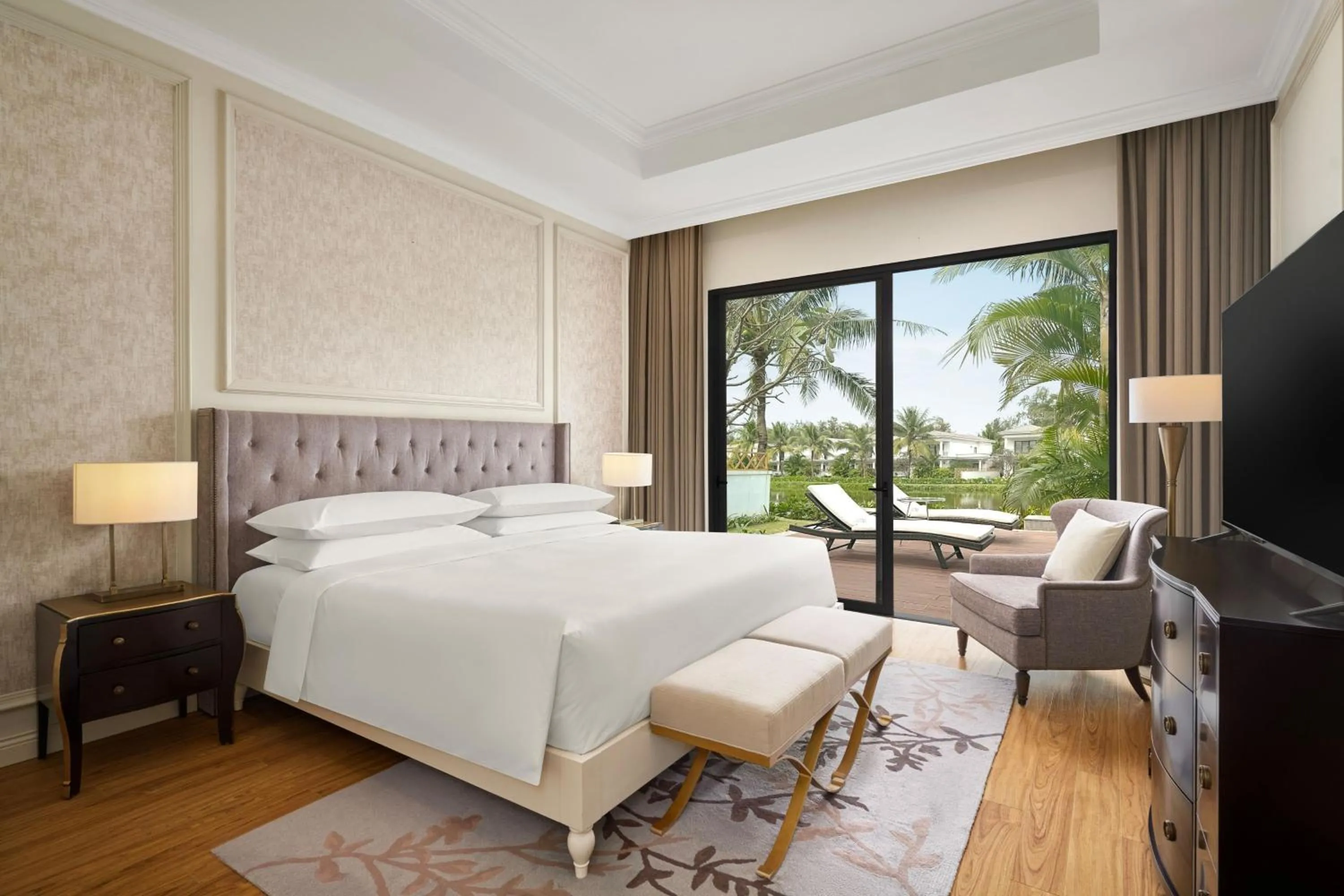 Bedroom, Bed in Danang Marriott Resort & Spa, Non Nuoc Beach Villas