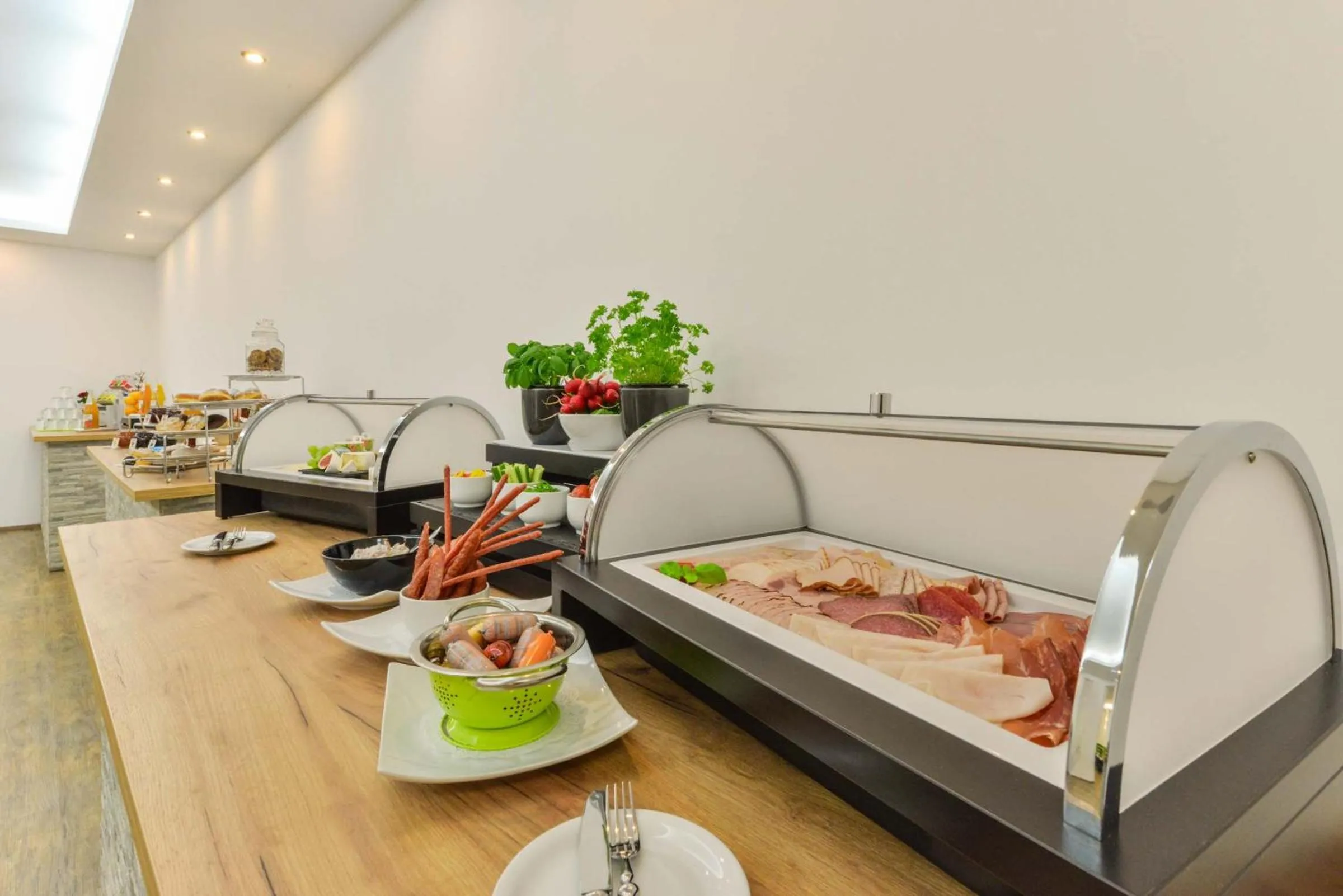 Buffet breakfast in Maiers Hotel Parsberg