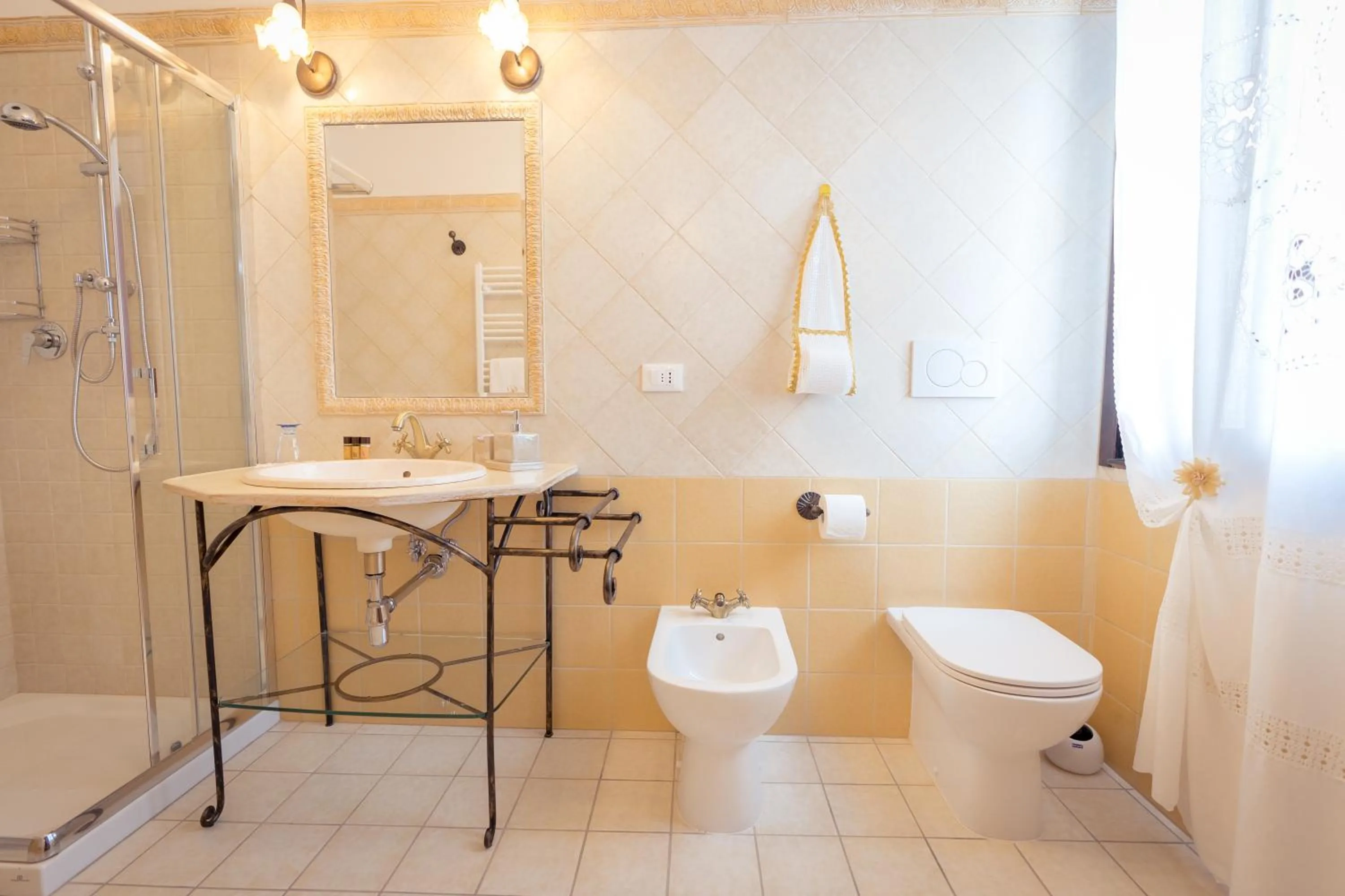 Bathroom in AgriB&B Corte Burchio