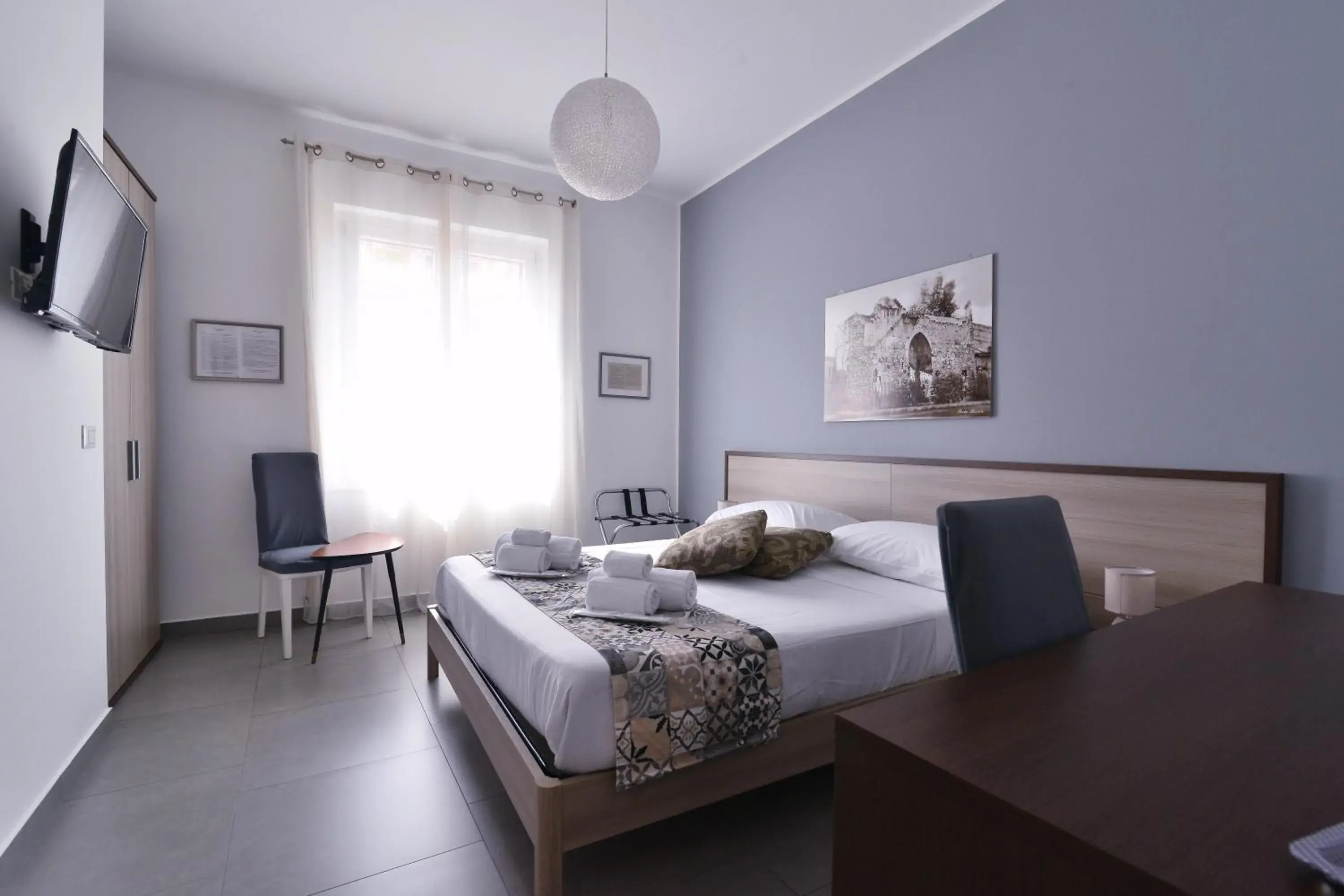 Double Room with Private Bathroom - single occupancy in B&B Le Porte Del Centro Double Room with Private Bathroom - single occupancy in B&B Le Porte Del Centro