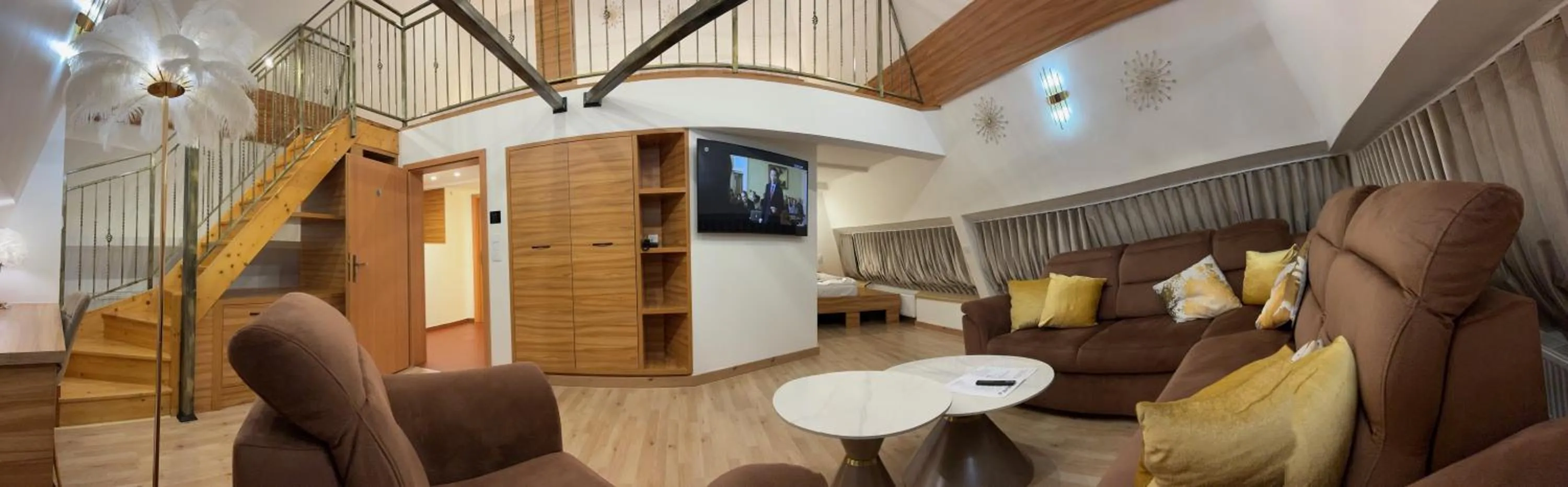 Photo of the whole room in Piramida