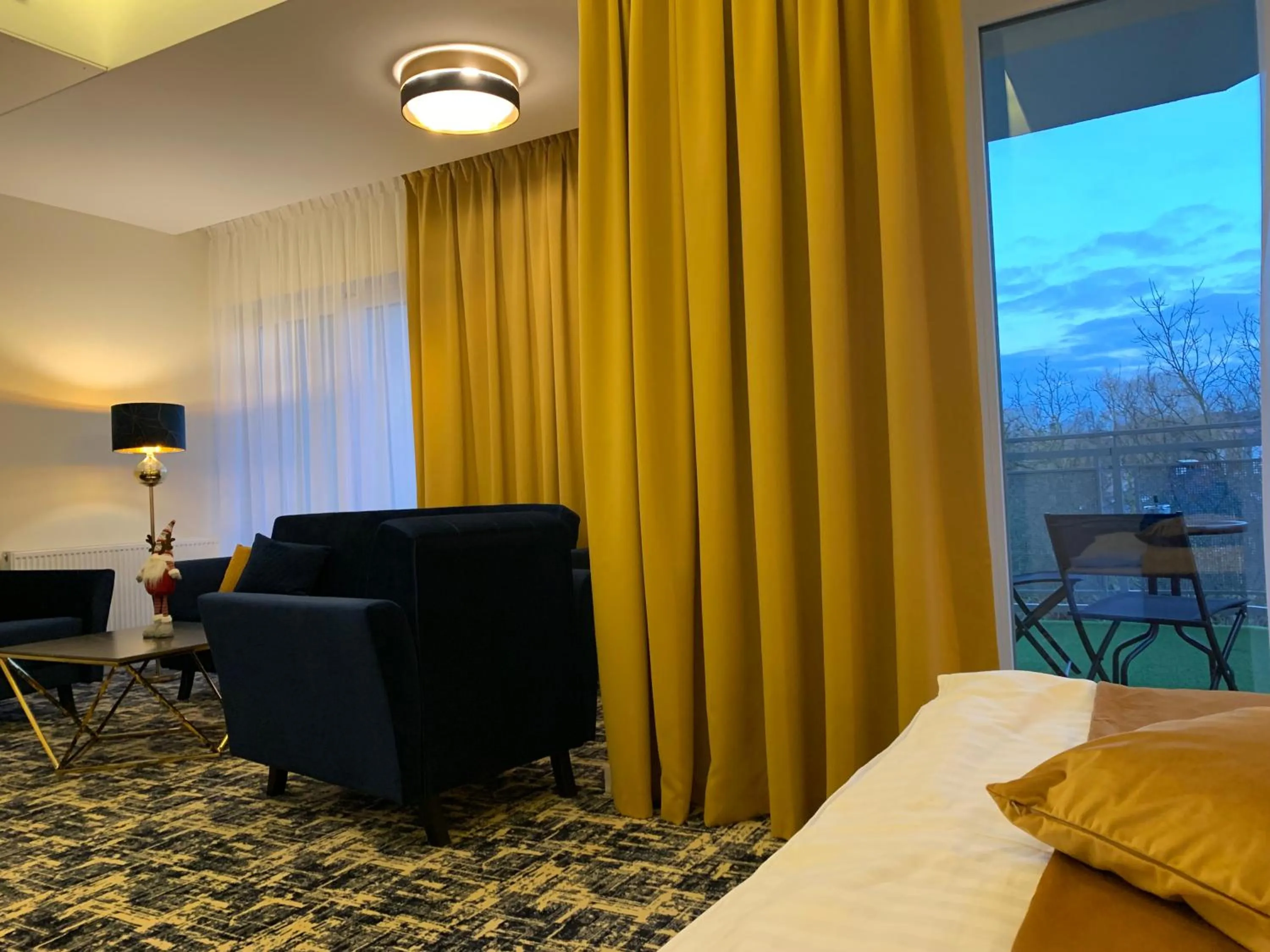 Balcony/Terrace, Bed in Piramida