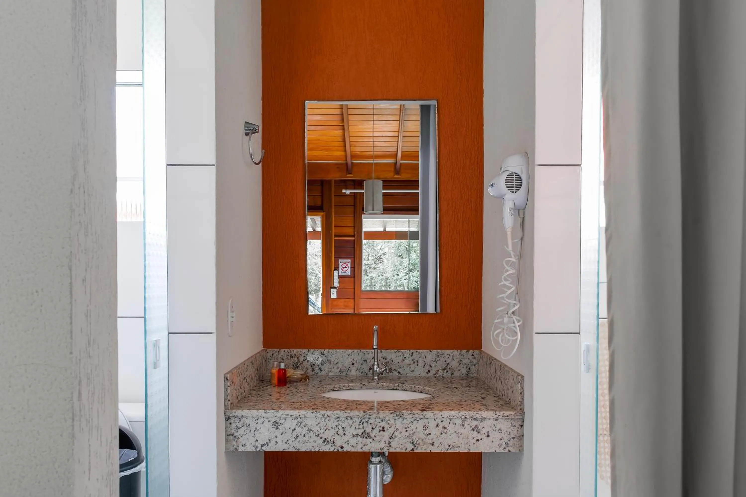 Bathroom in Pousada Plancton