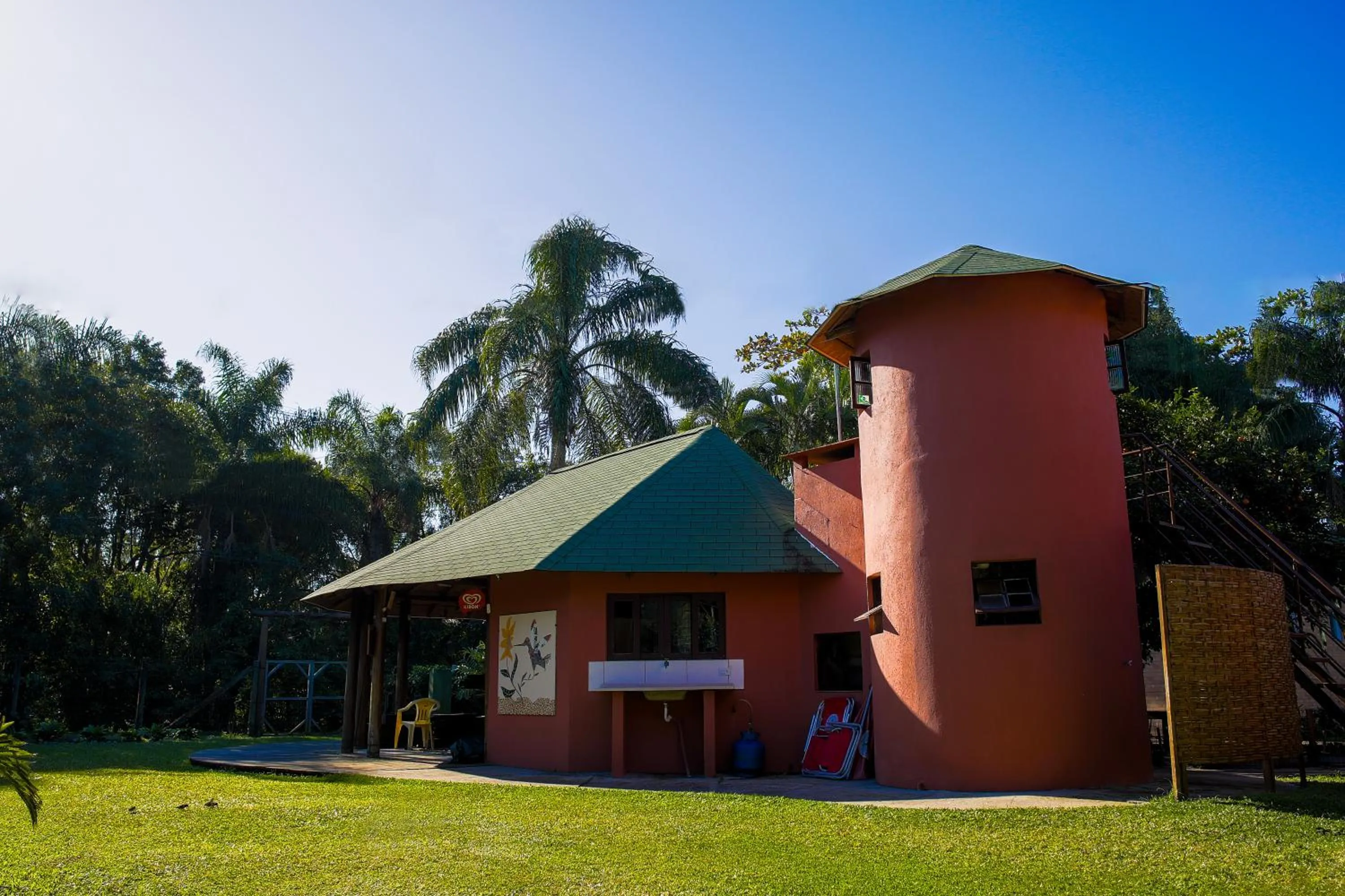 Property building in Pousada Plancton