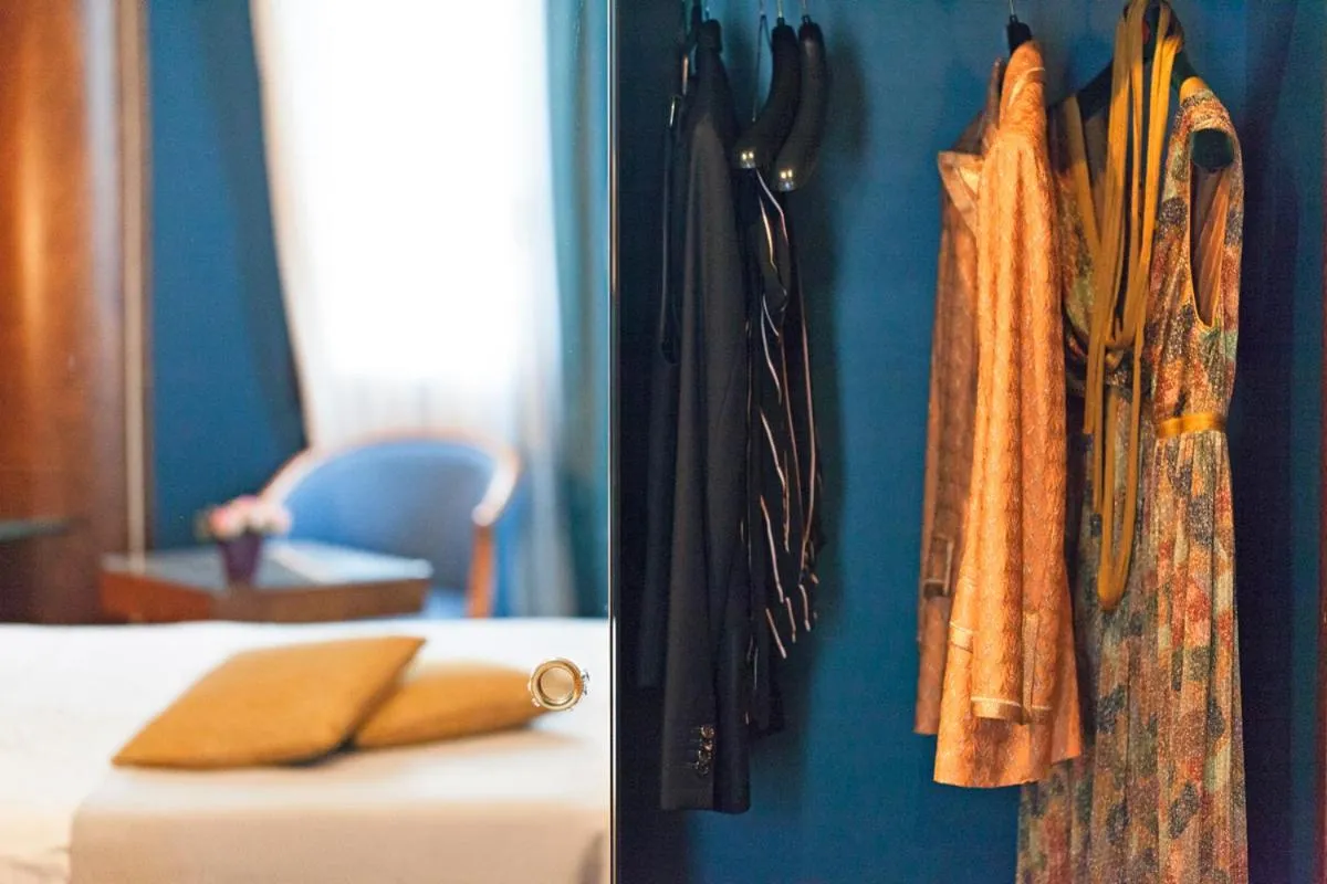 Decorative detail, Bed in Arosio Hotel