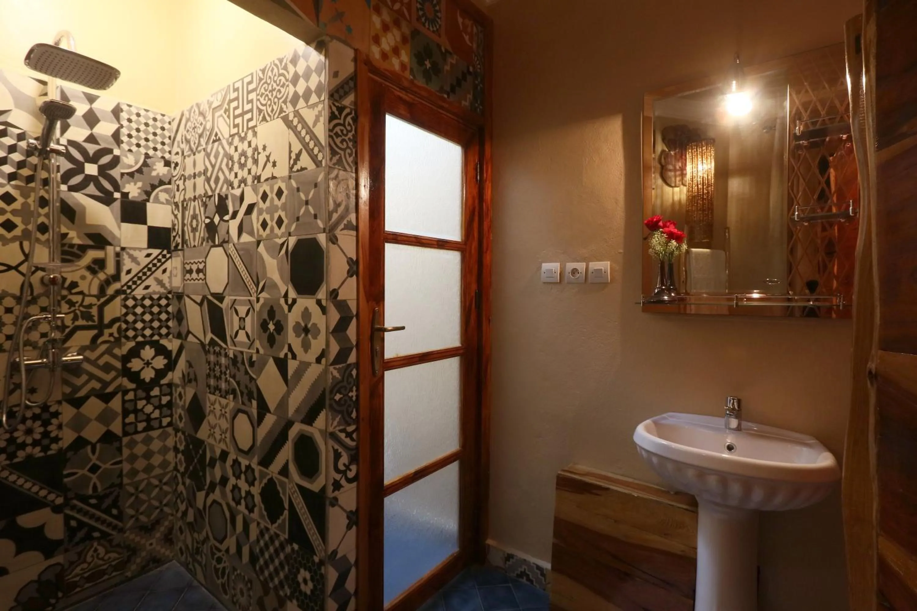 Shower in Riad Andallaspa