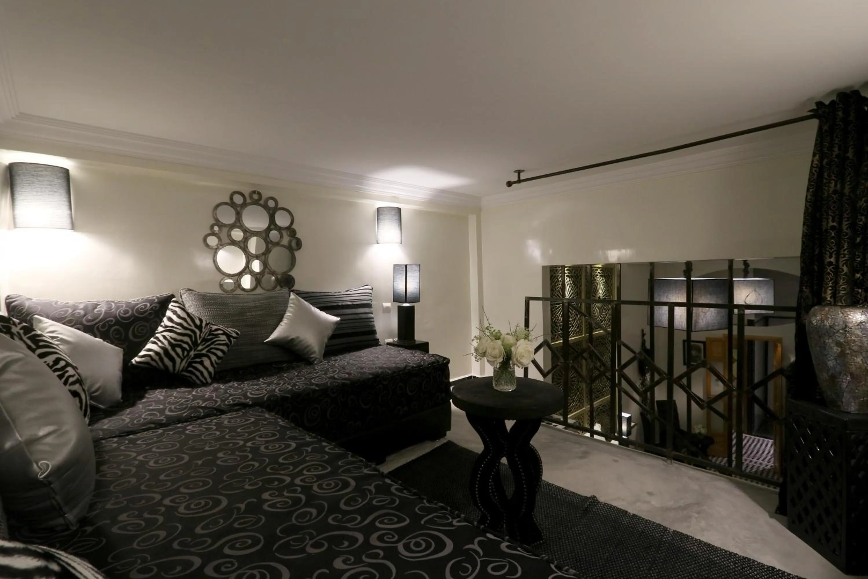 Living room, Bed in Riad Andallaspa