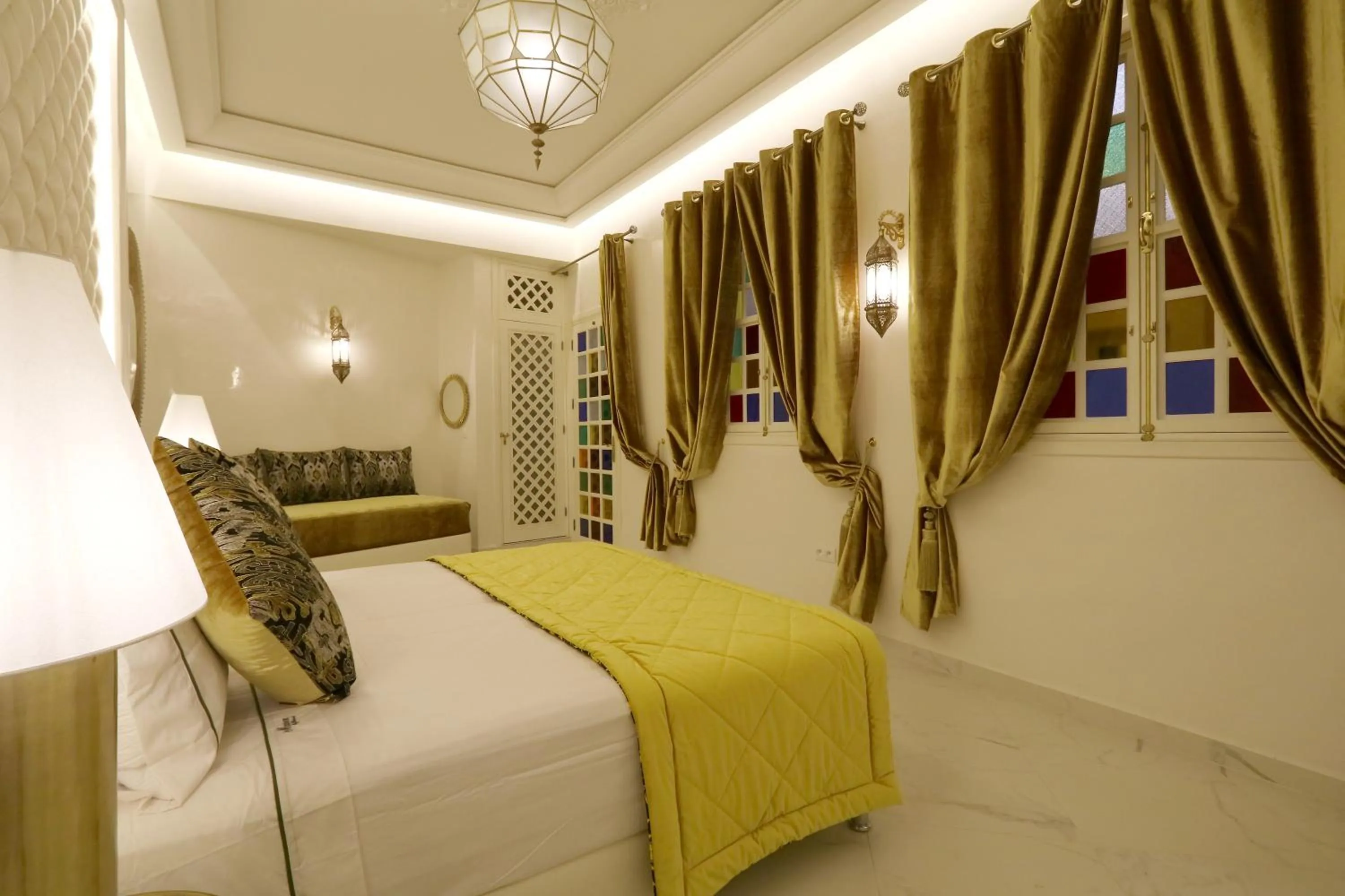 Photo of the whole room, Bed in Riad Andallaspa