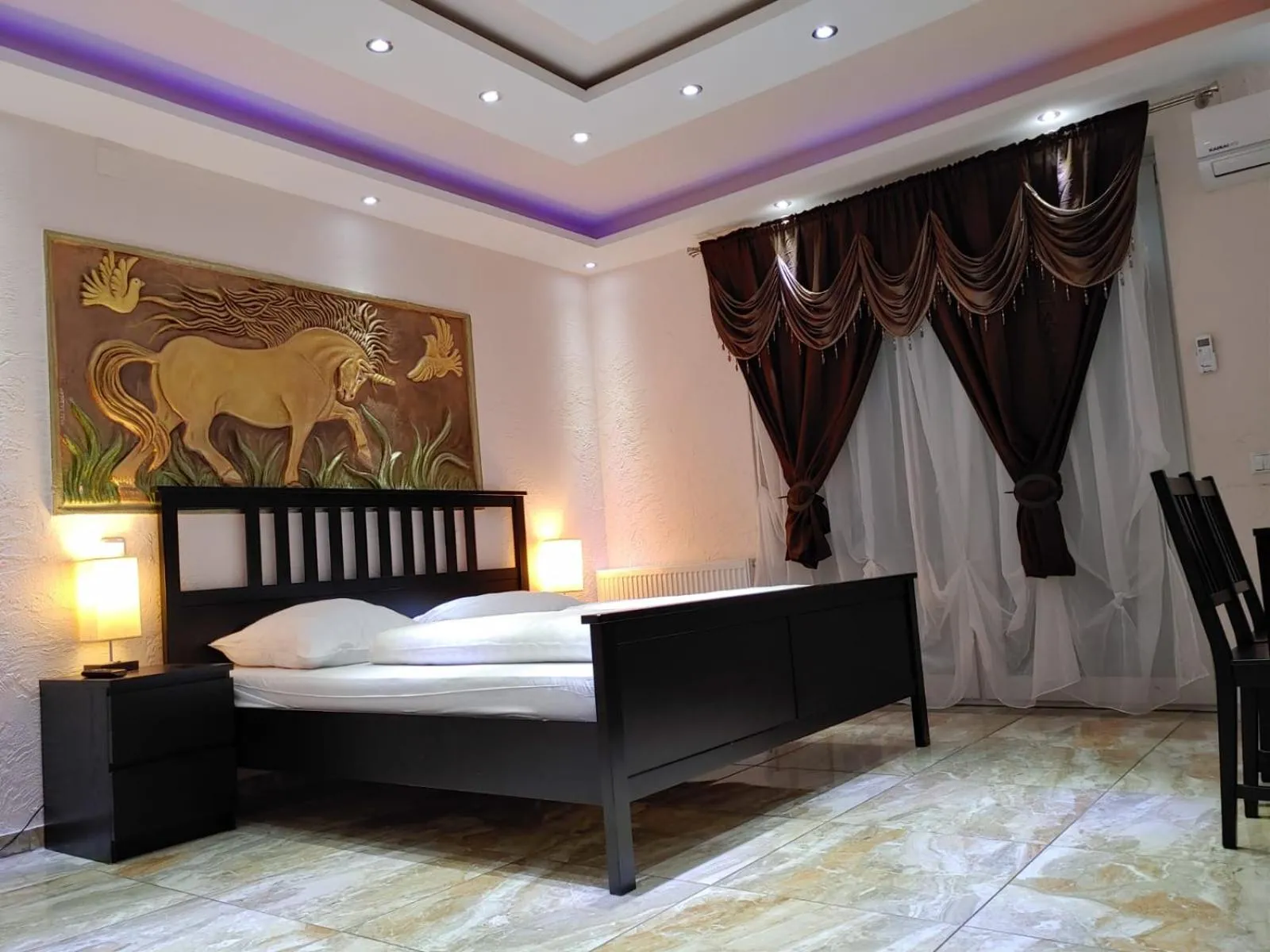 Bed in Hotel Babylon am Europa-Park