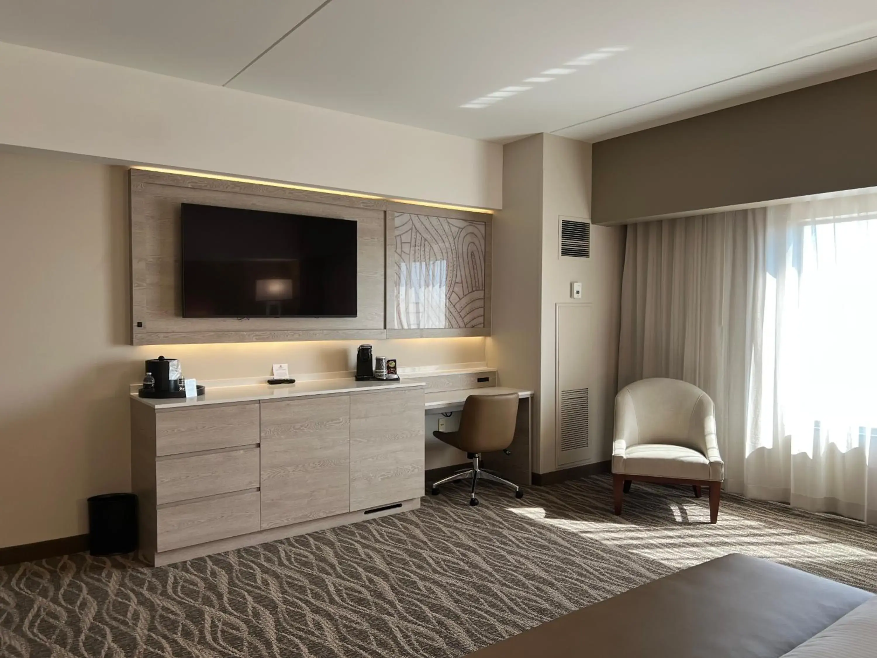 Junior Suite in Cherokee Casino West Siloam Springs Resort Junior Suite in Cherokee Casino West Siloam Springs Resort