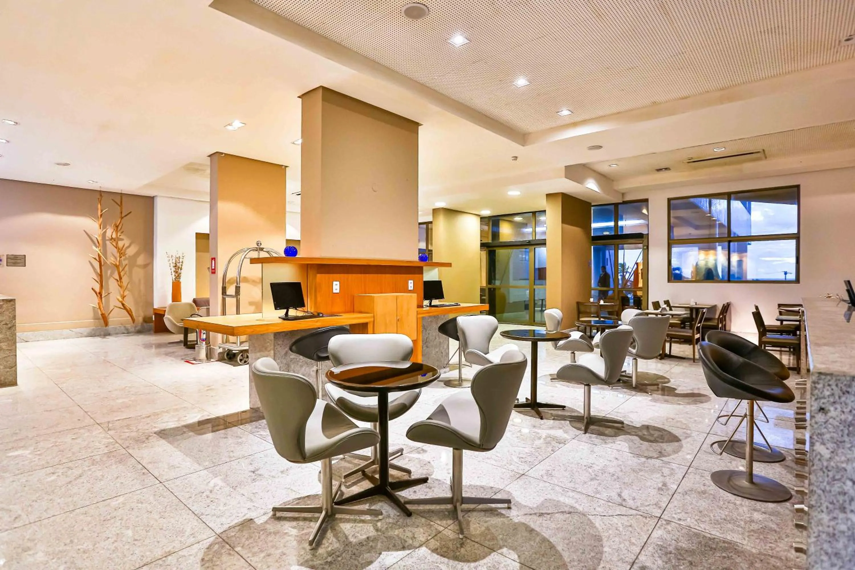 Flat Beach Class Executive