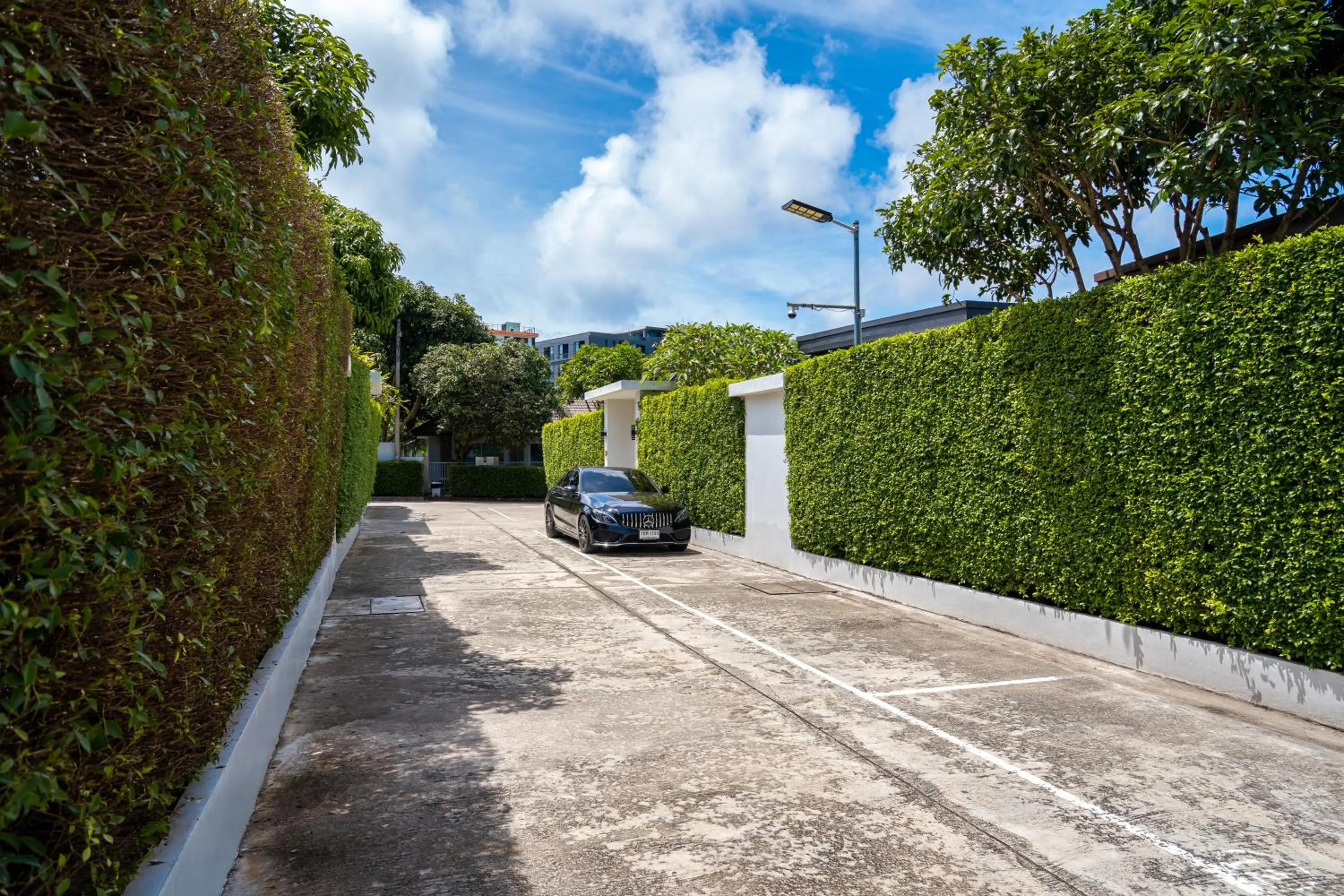 Parking in Phuket La Siesta