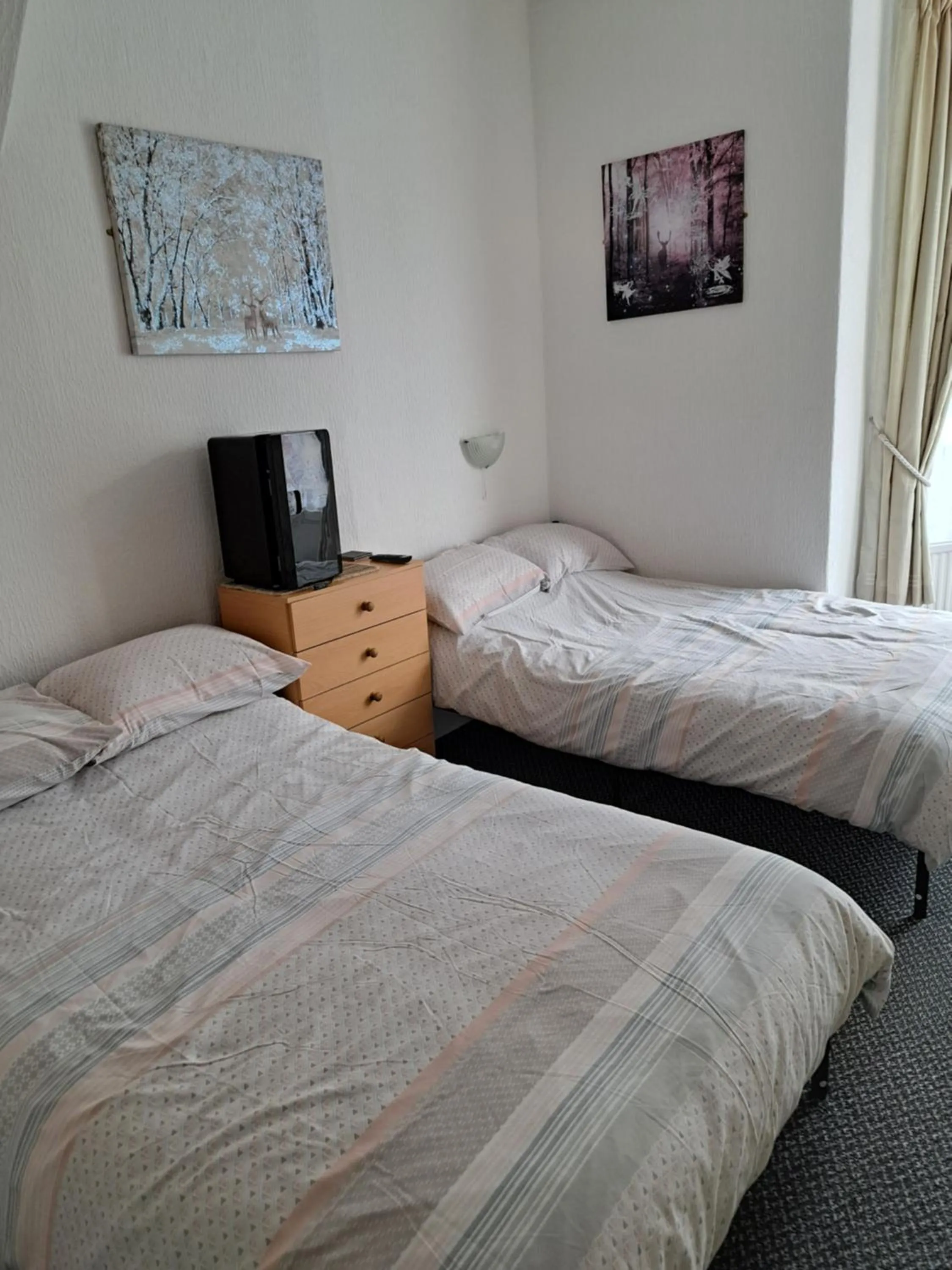 Bed in Montgomery Hotel