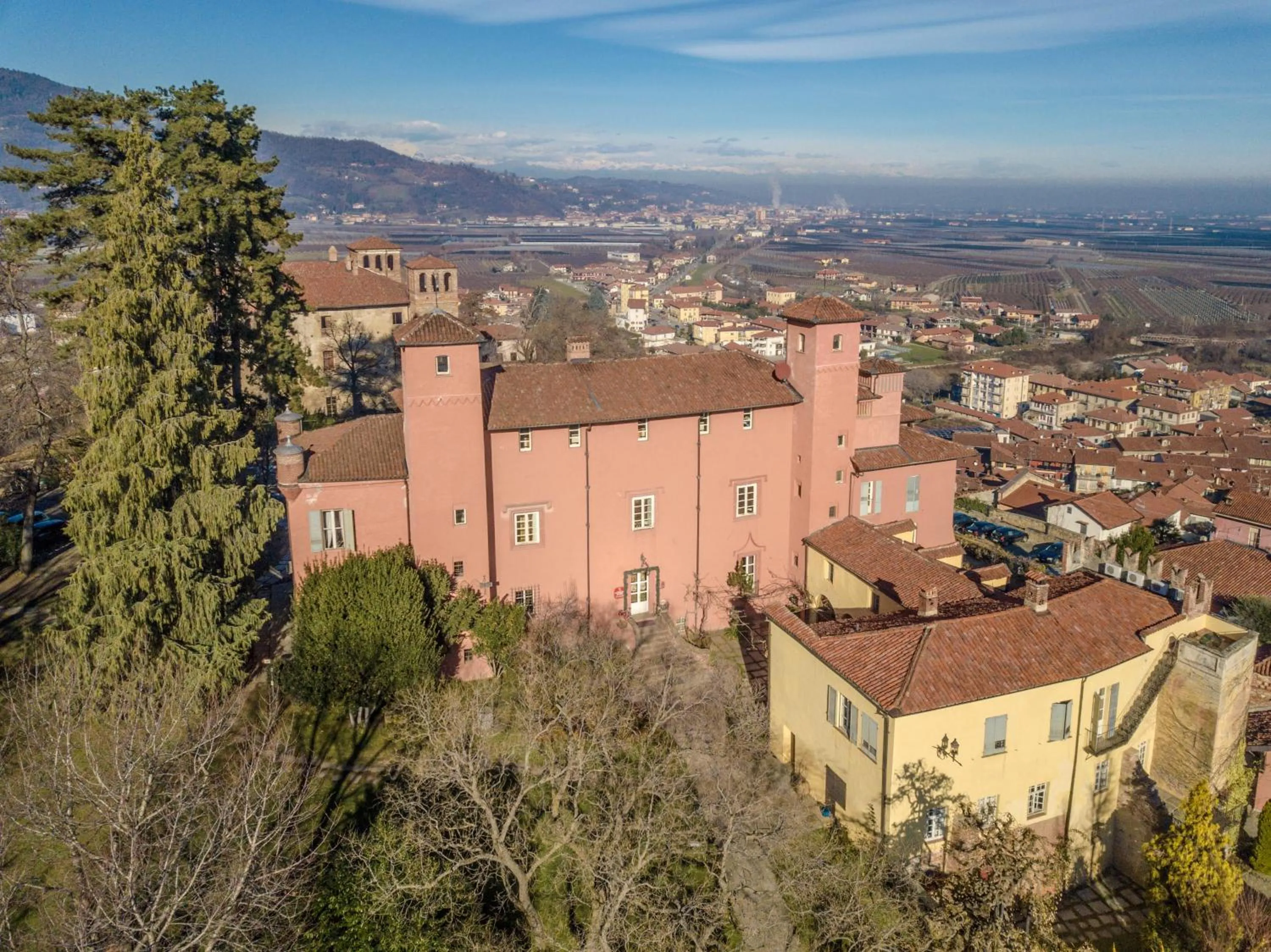 Bird's eye view in Castello Rosso