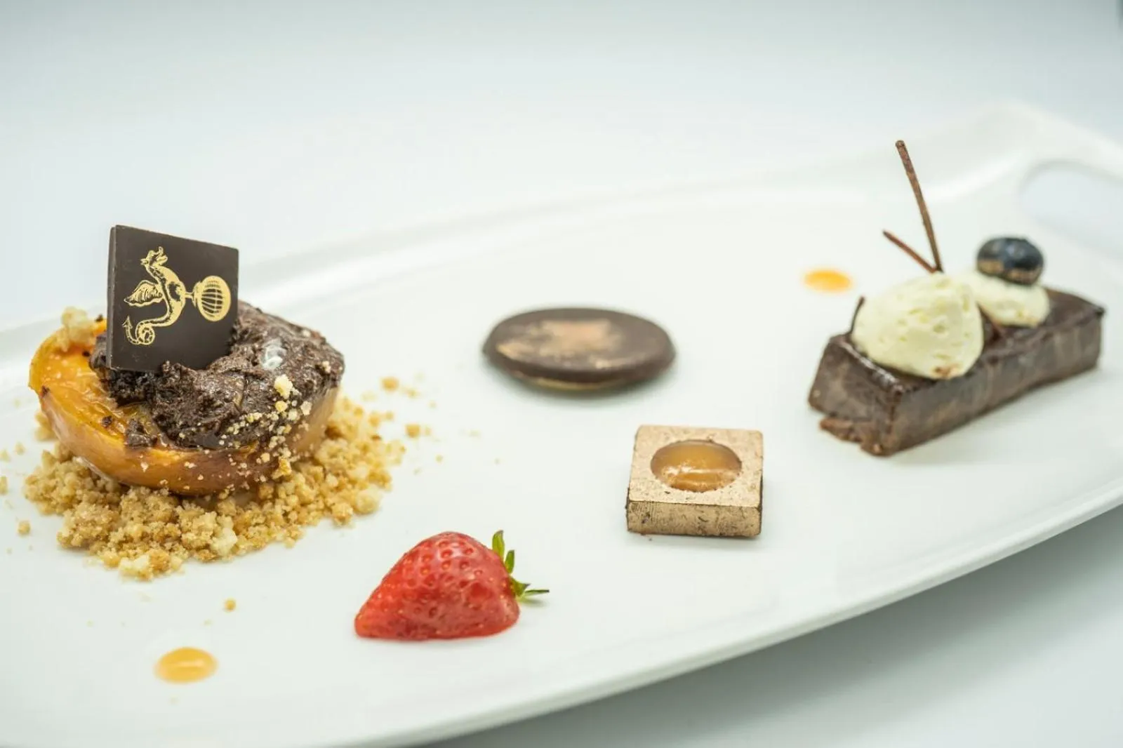 Lunch in Castello Rosso