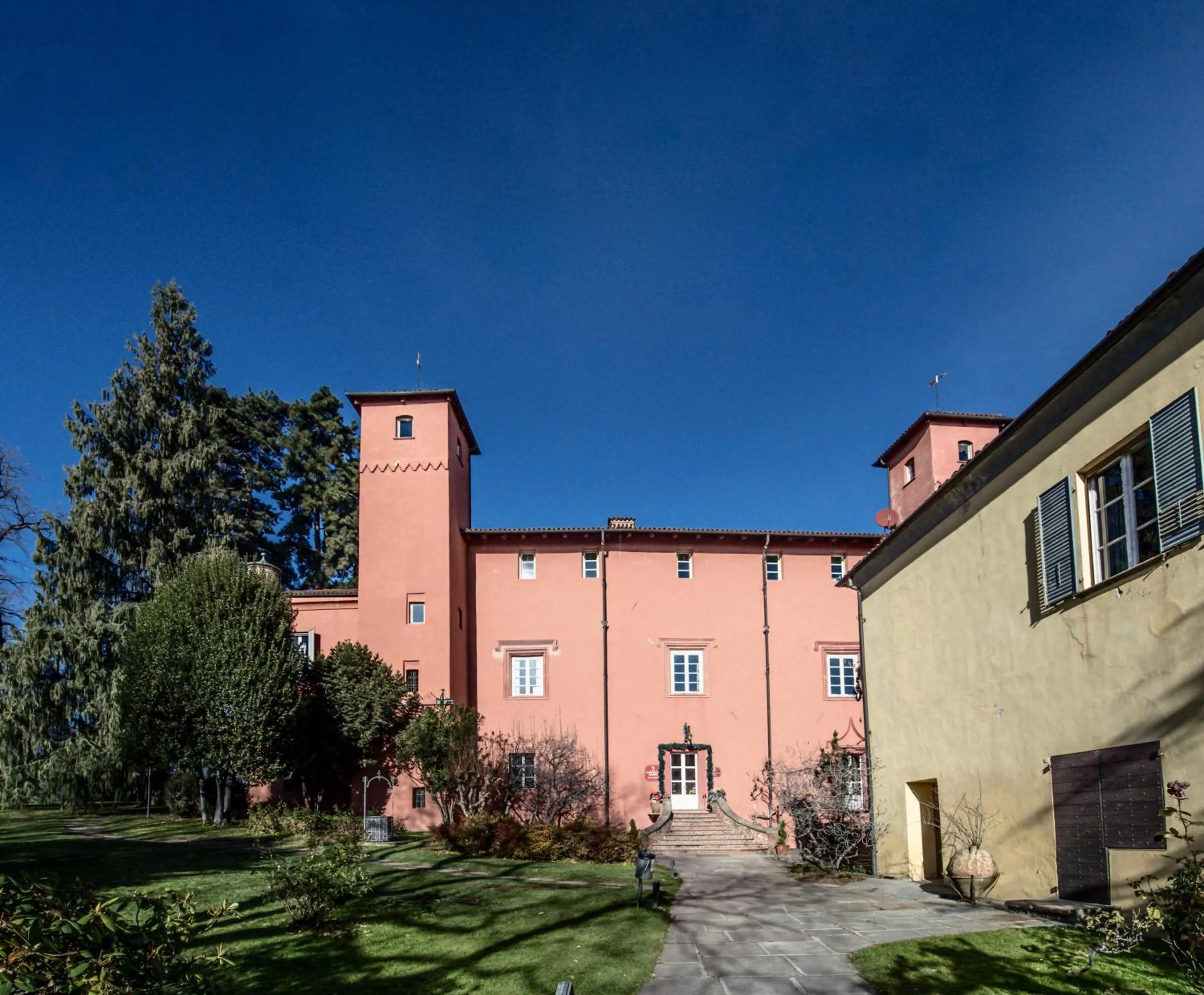 Property building in Castello Rosso