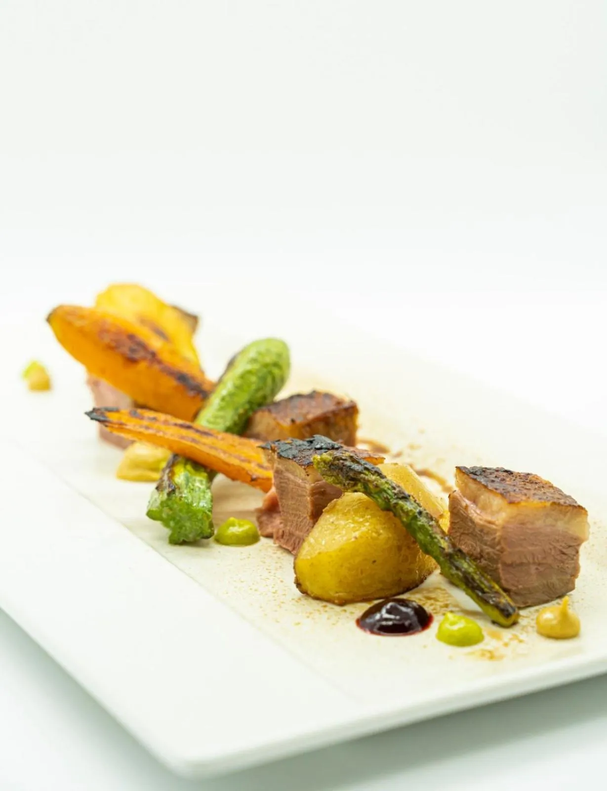 Restaurant/places to eat in Castello Rosso