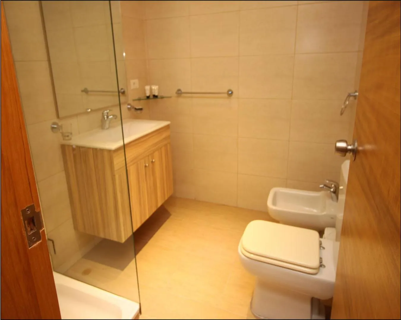 Bathroom in Sea Valley