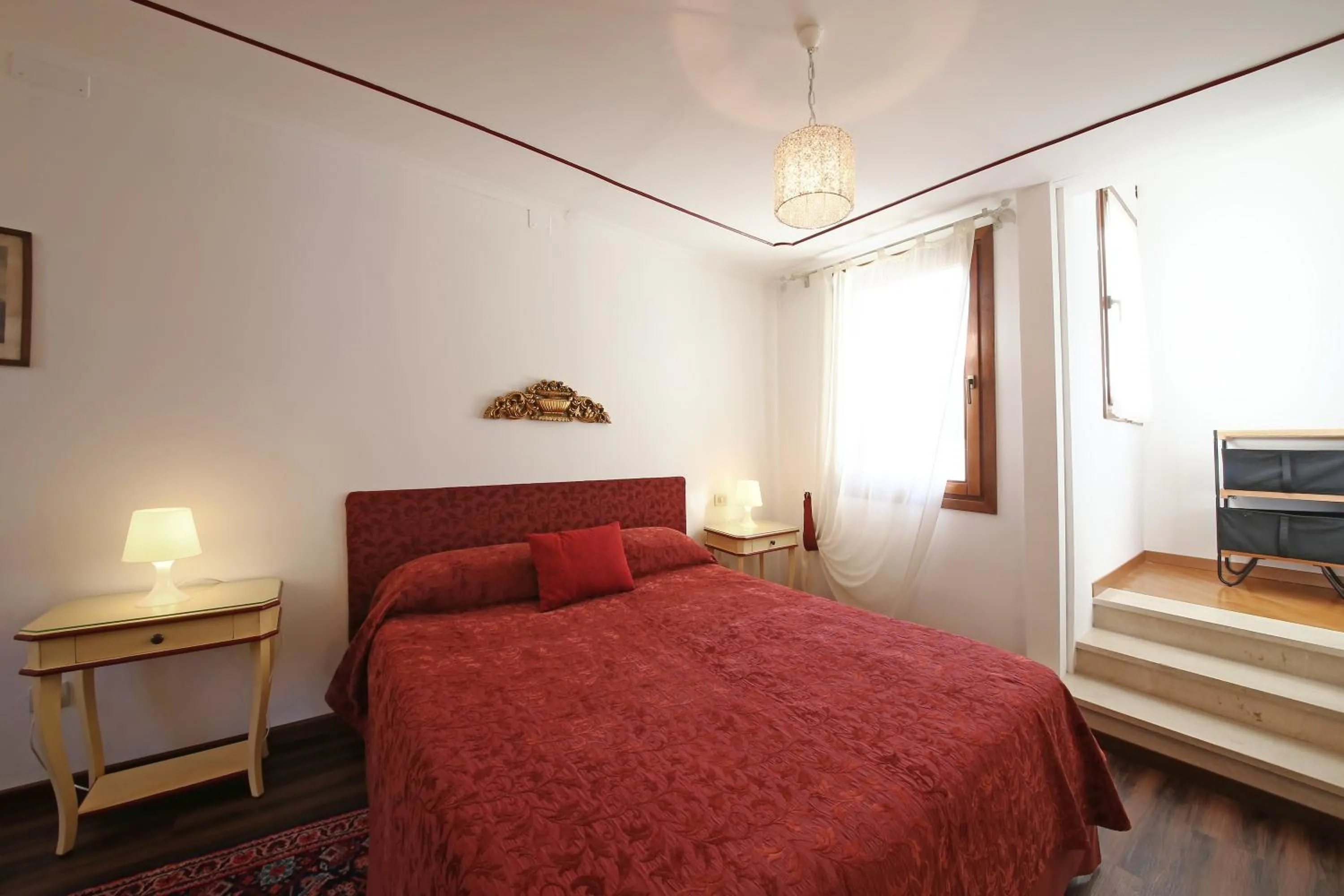Bedroom, Bed in Appartamenti inside Palazzo Foscarini