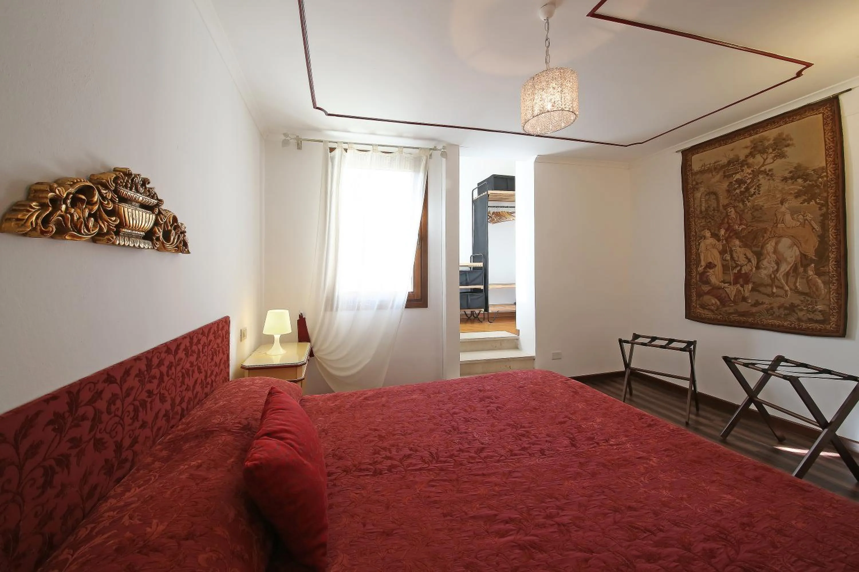 Bedroom, Bed in Appartamenti inside Palazzo Foscarini