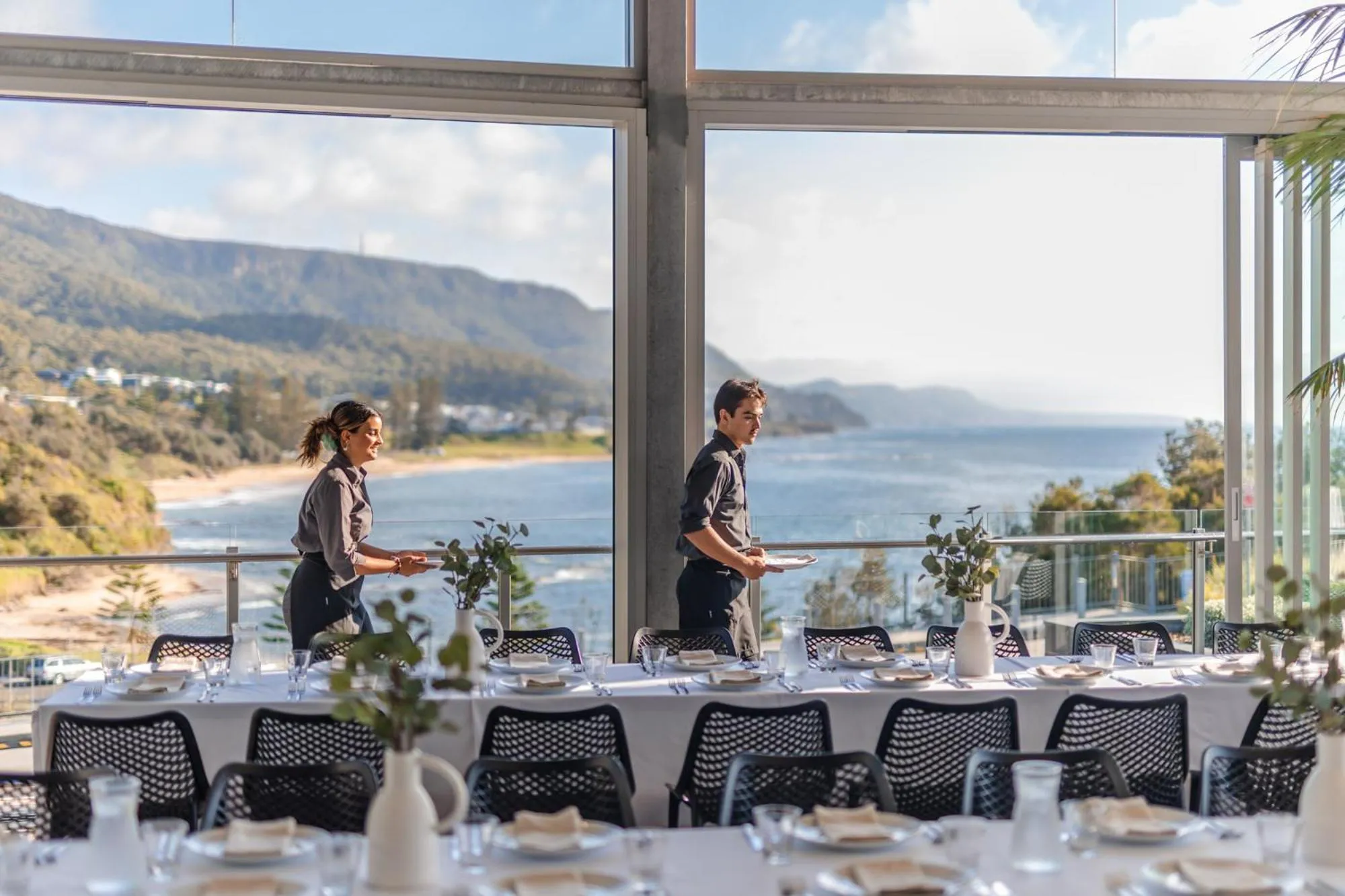 Restaurant/places to eat in Headlands Austinmer Beach