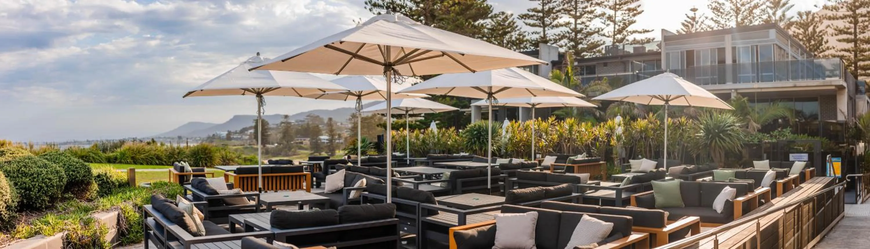 Restaurant/places to eat in Headlands Austinmer Beach