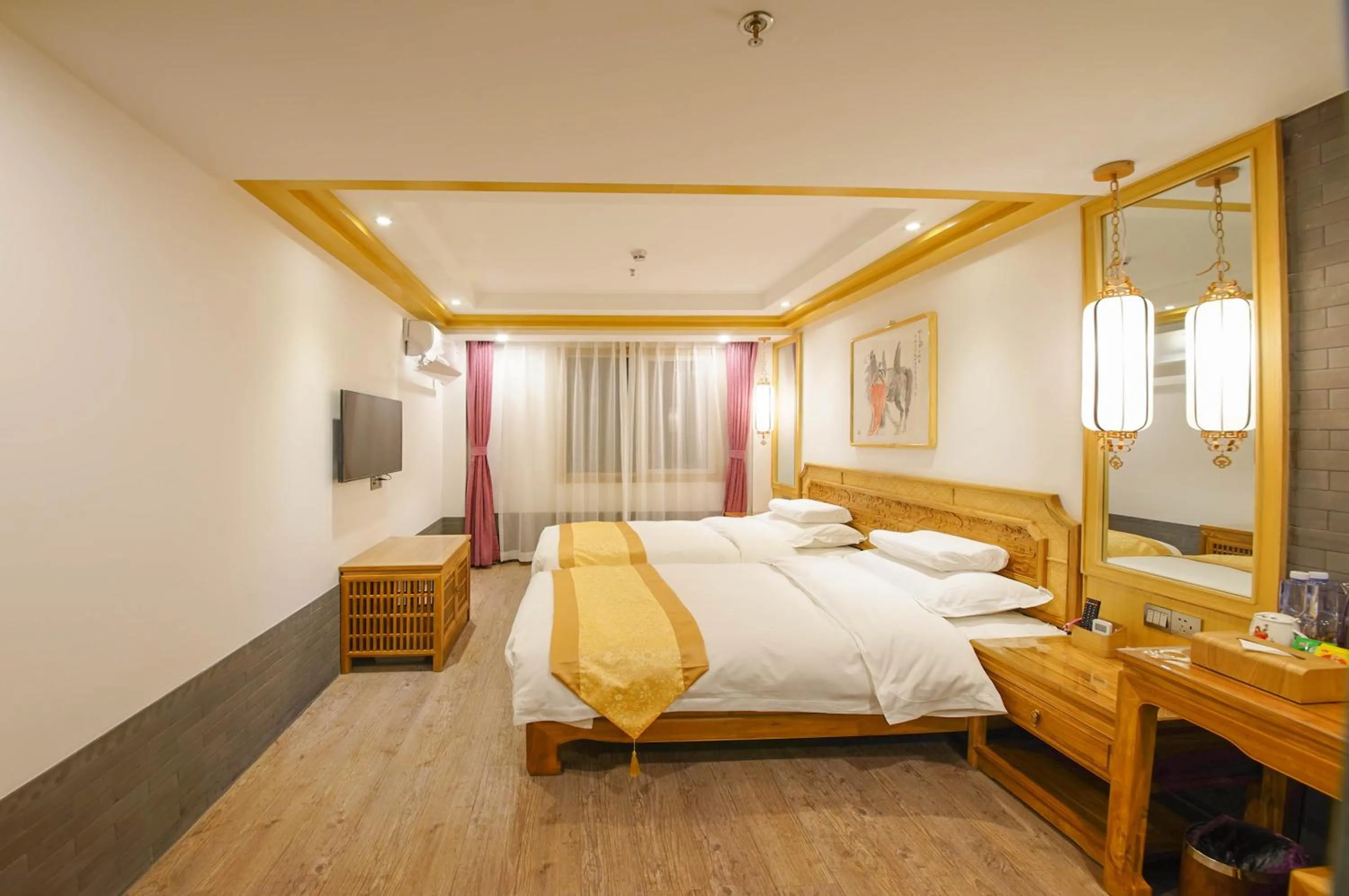 Photo of the whole room, Bed in Pipa Hotel Datong