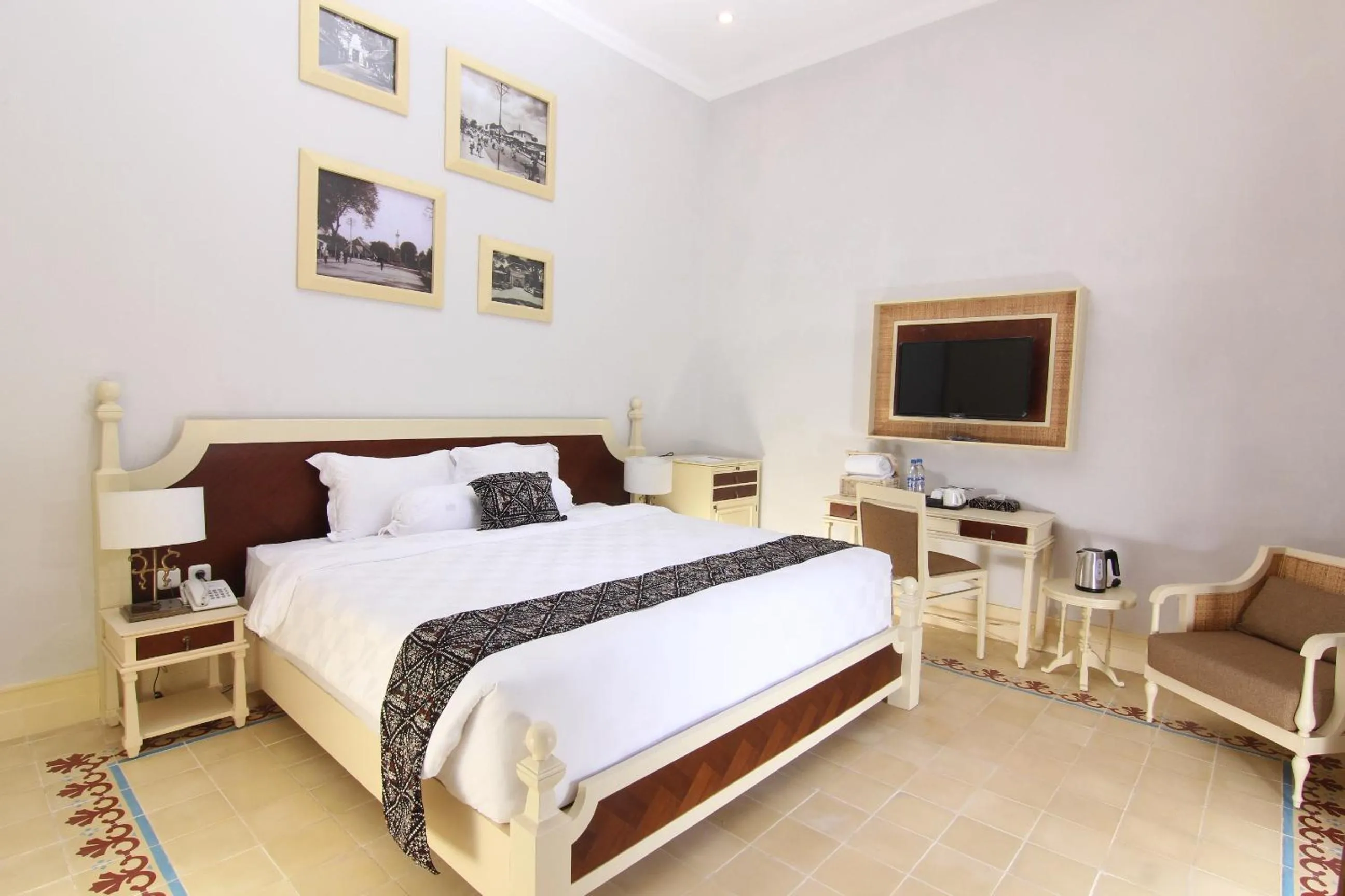 Photo of the whole room, Bed in Java Villas Boutique Hotel & Resto