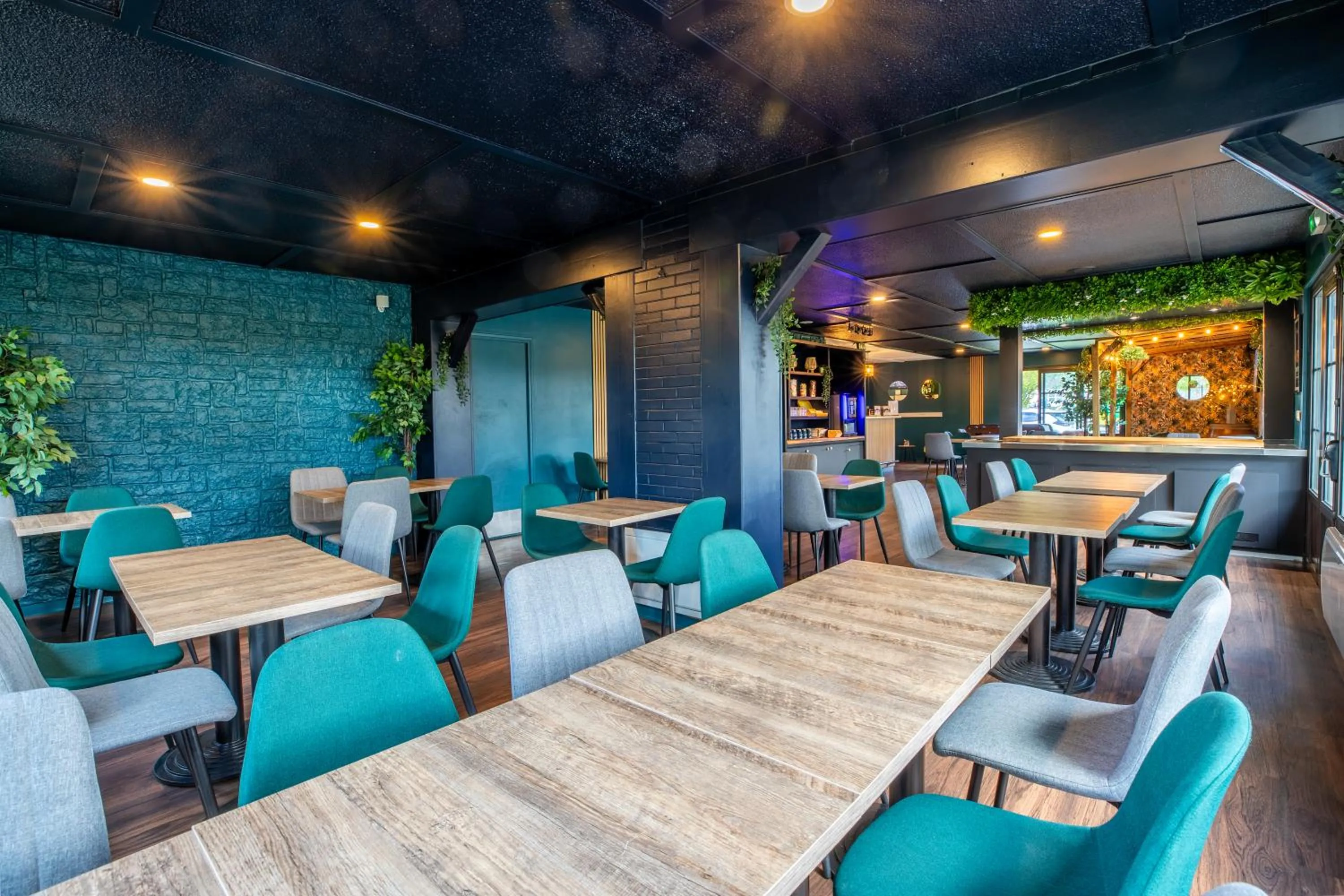 Banquet/Function facilities in Kyriad Direct Laon