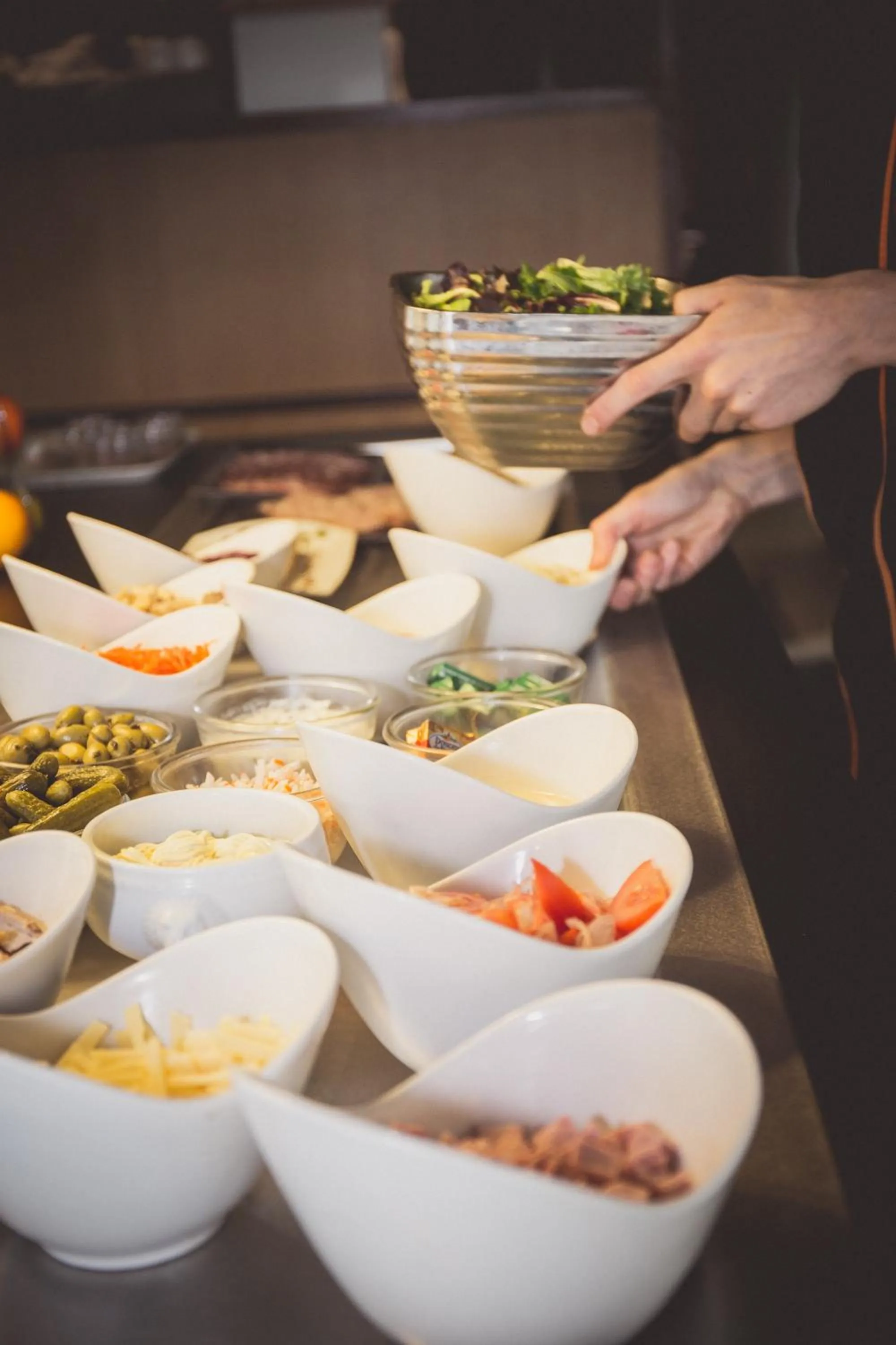 Restaurant/places to eat in Campanile Laval Ouest