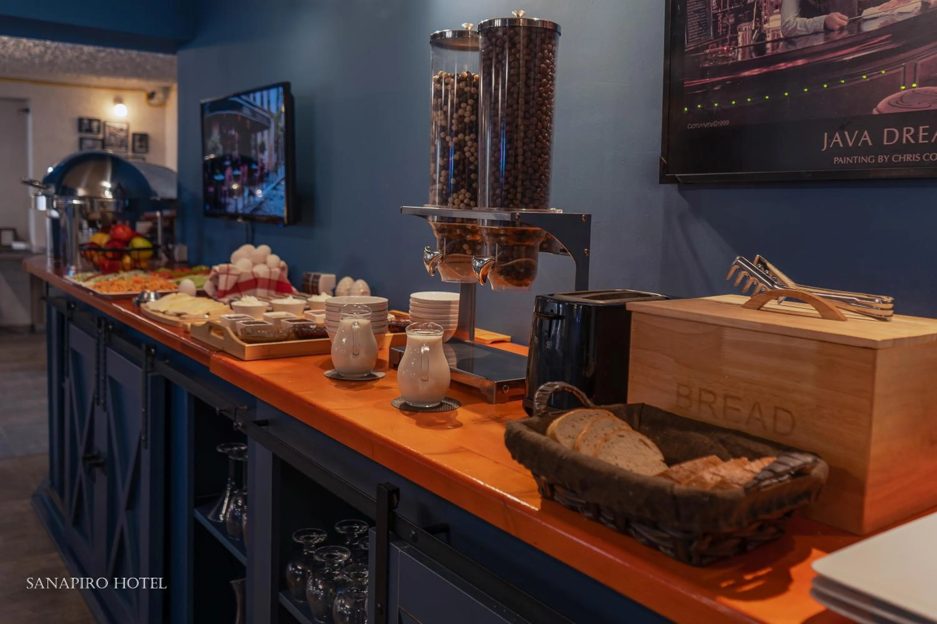 Buffet breakfast in Sanapiro Hotel