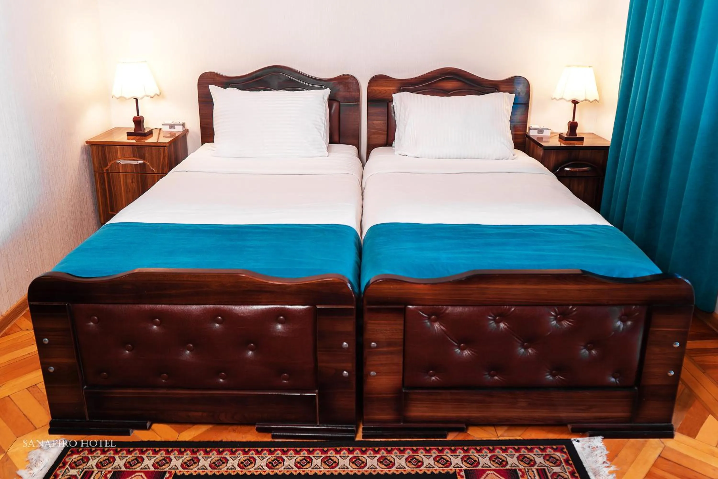 Bedroom, Bed in Sanapiro Hotel