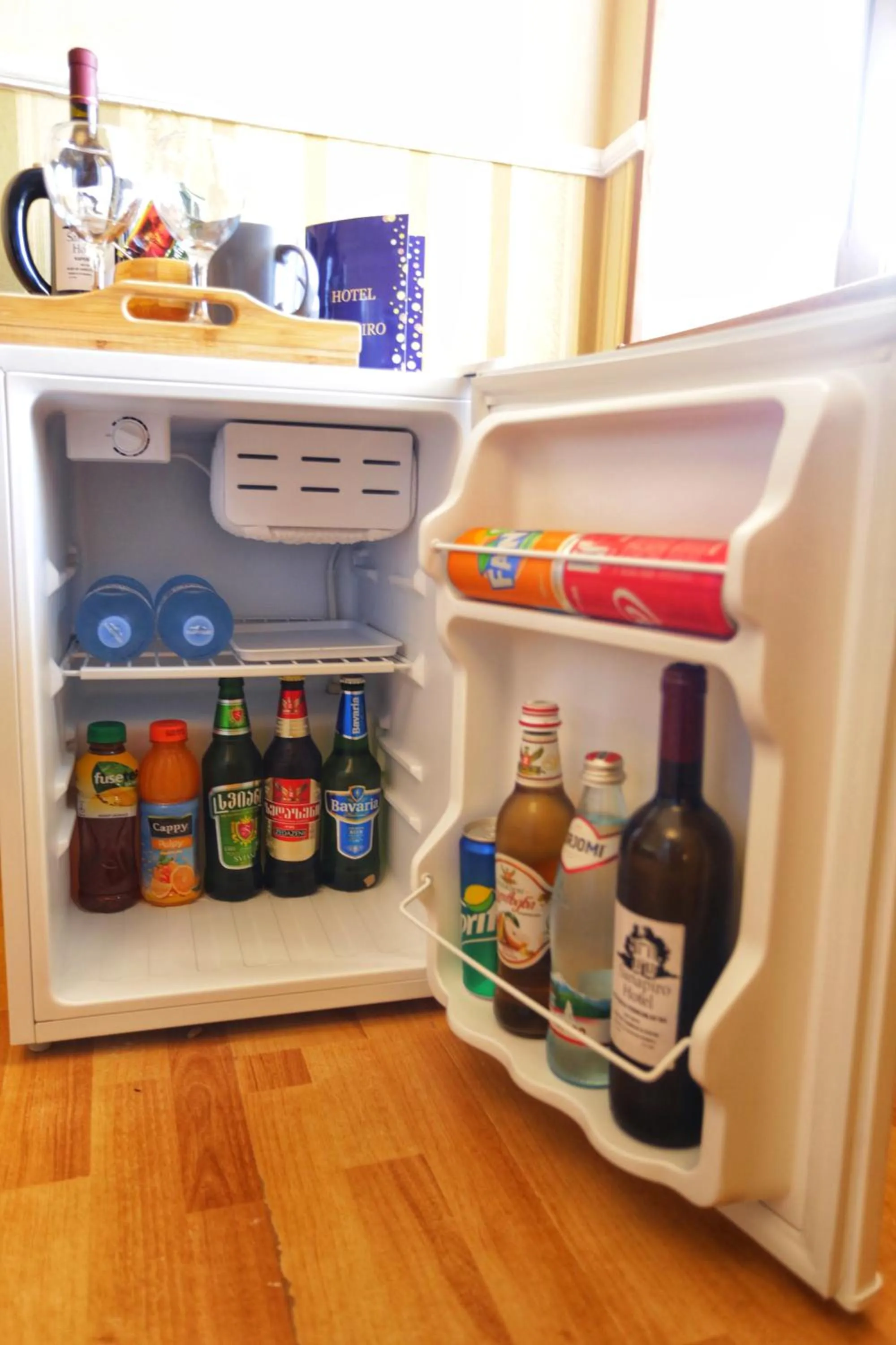 Coffee/tea facilities in Sanapiro Hotel