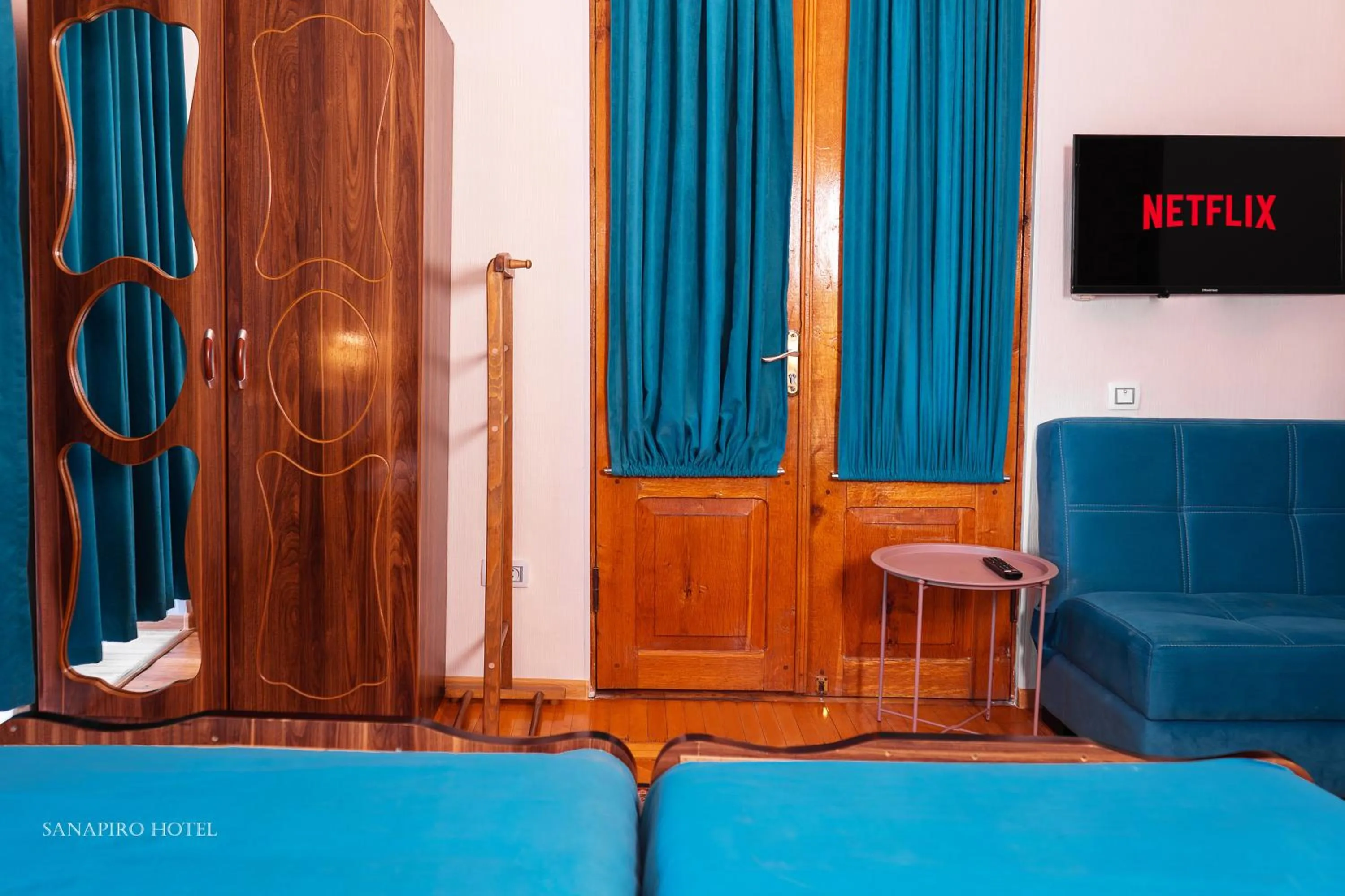 Bedroom in Sanapiro Hotel