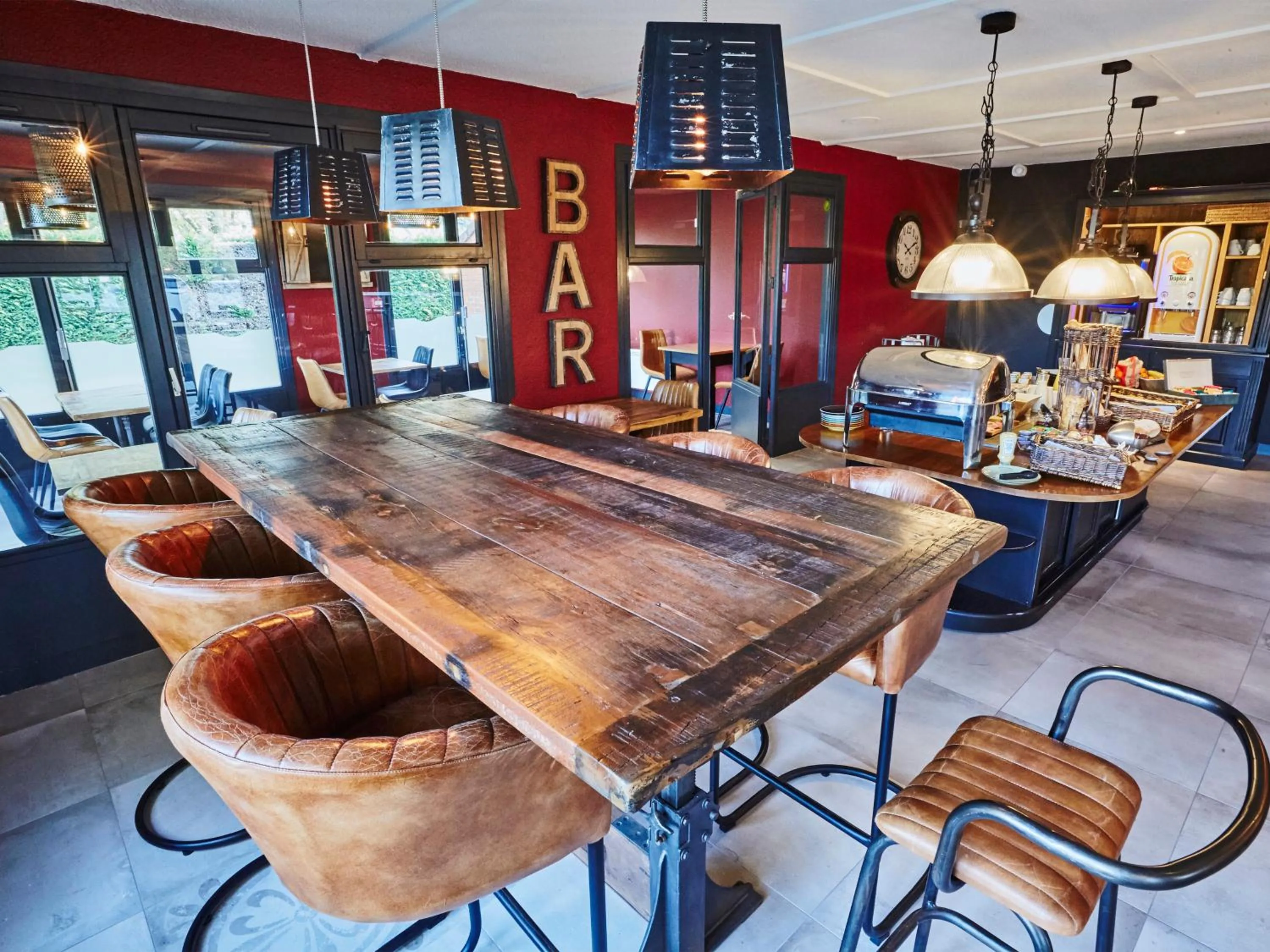 Lounge or bar in Kyriad Lille Est - Hem