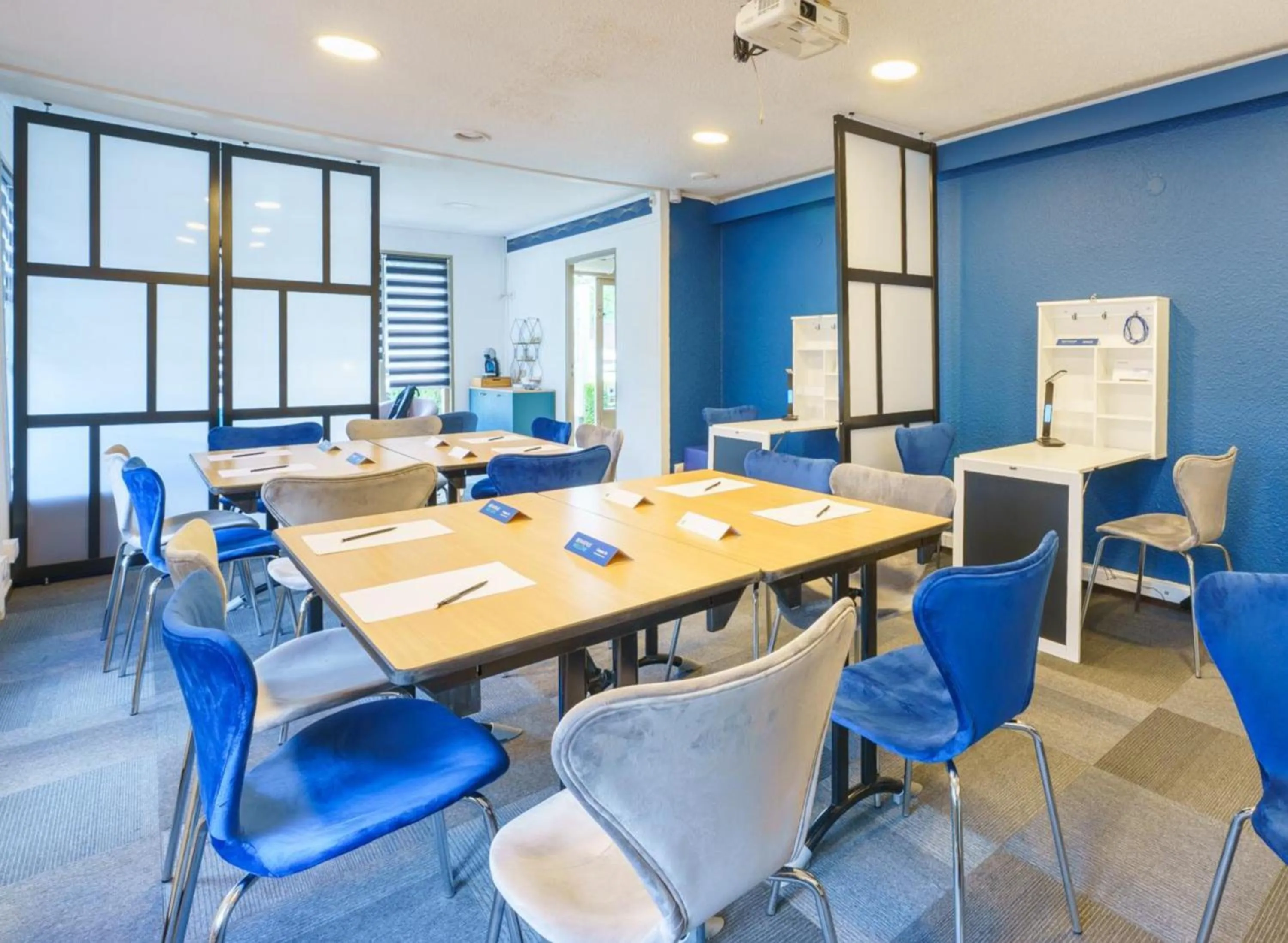 Meeting/conference room in Campanile NATURE - Lille Est Villeneuve-d'Ascq