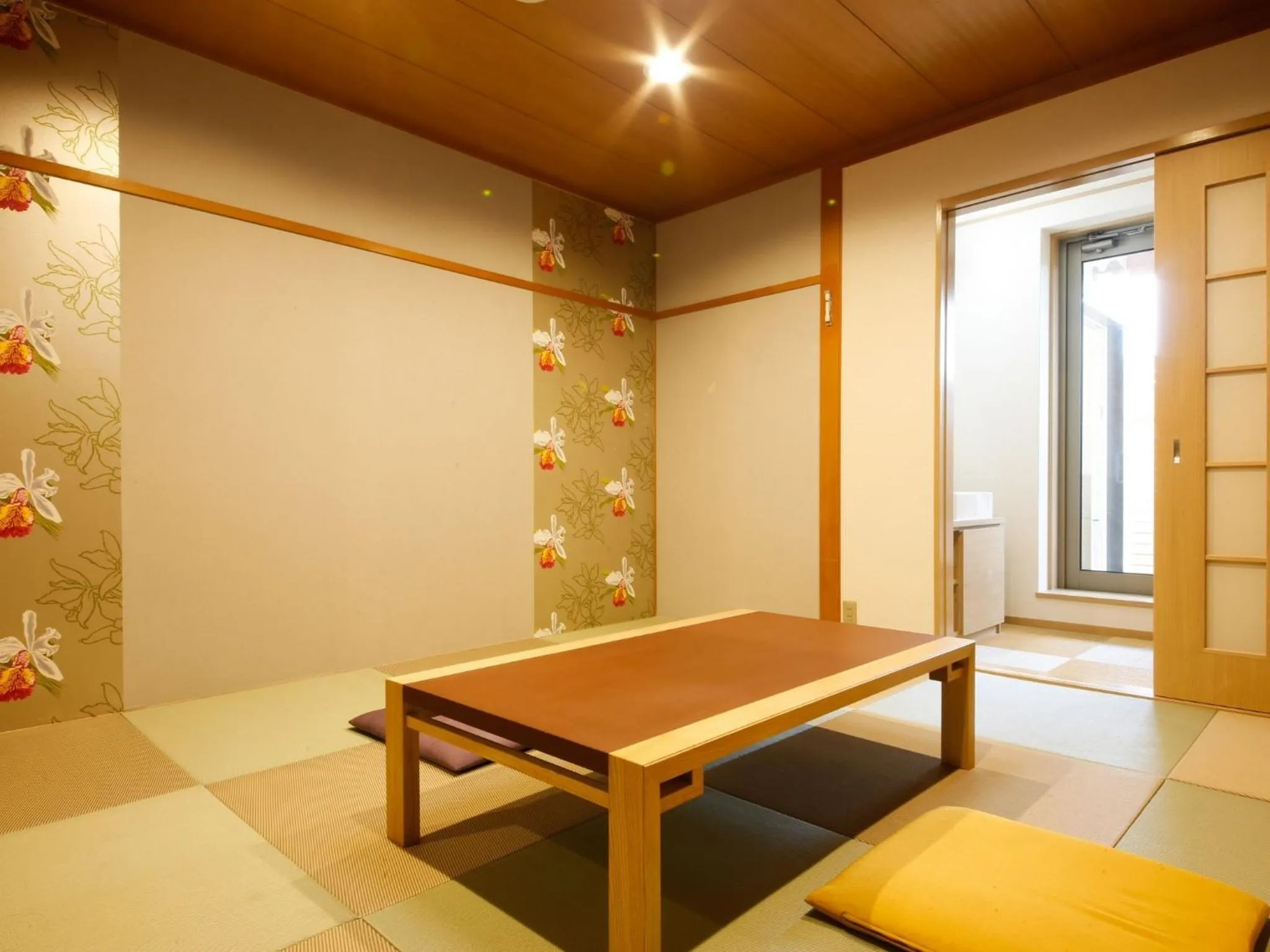 Photo of the whole room in Arima Hot Spring Ryokan Kotori