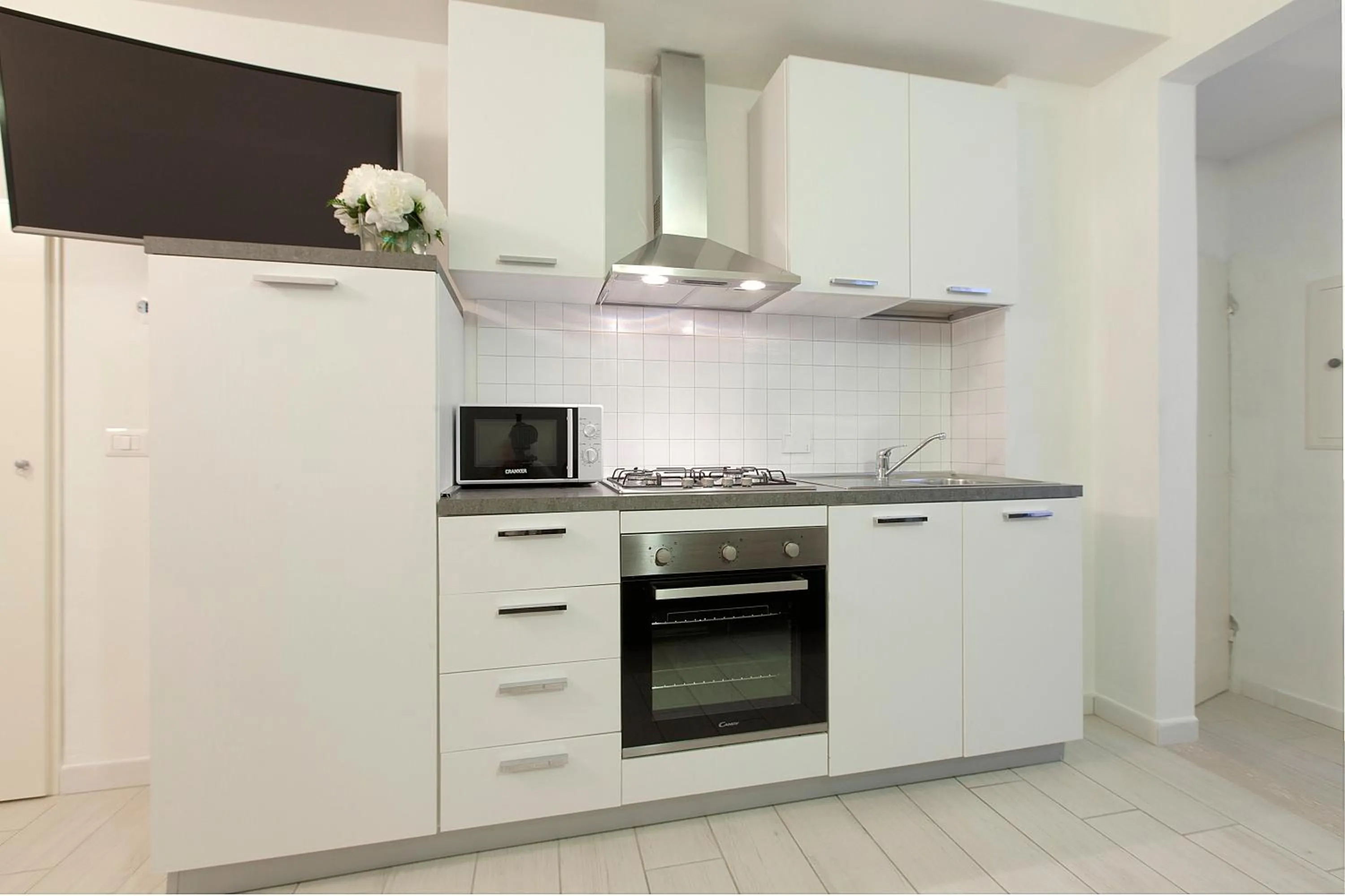 Kitchen or kitchenette in Windows On Florence