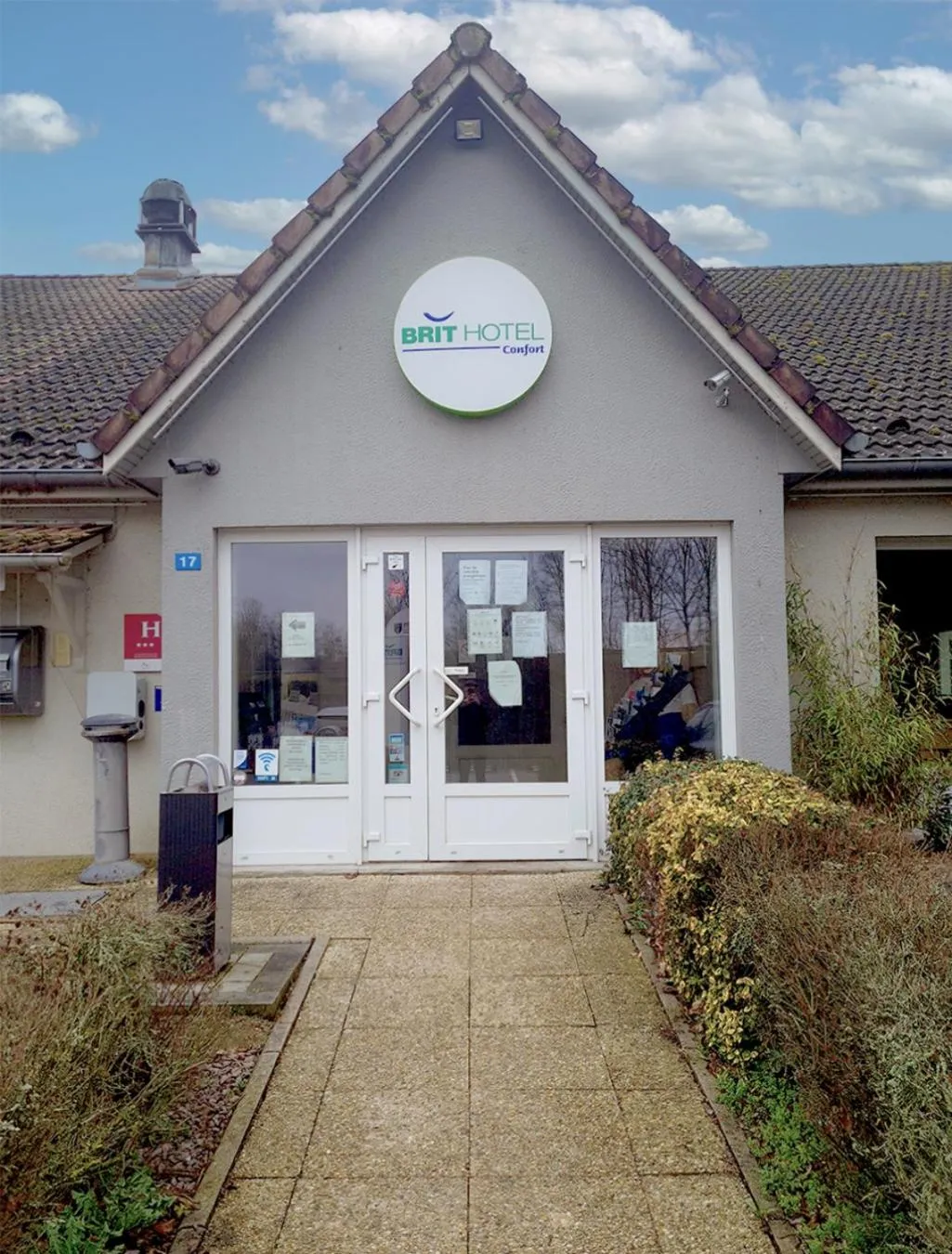 Property building in Brit Hotel Confort Nancy Lunéville