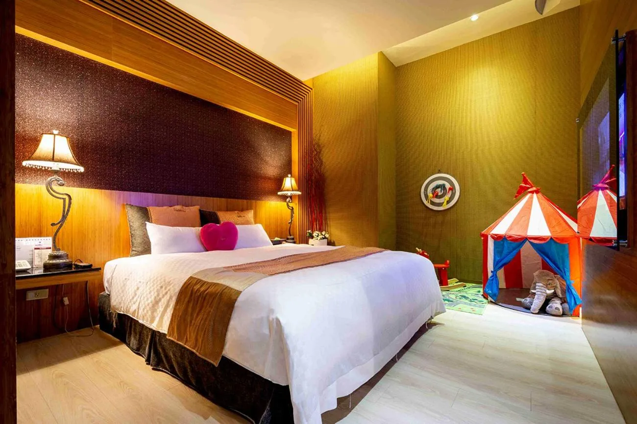 Bed in Norway Forest Villa Motel