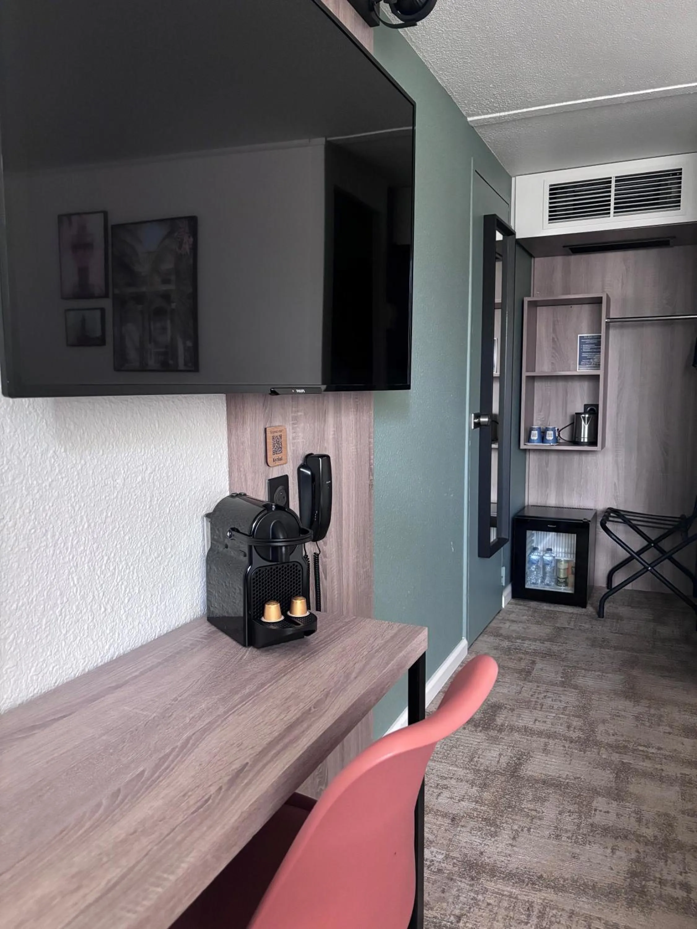 Bedroom in HÔTEL KYRIAD MARSEILLE - Vitrolles Aéroport