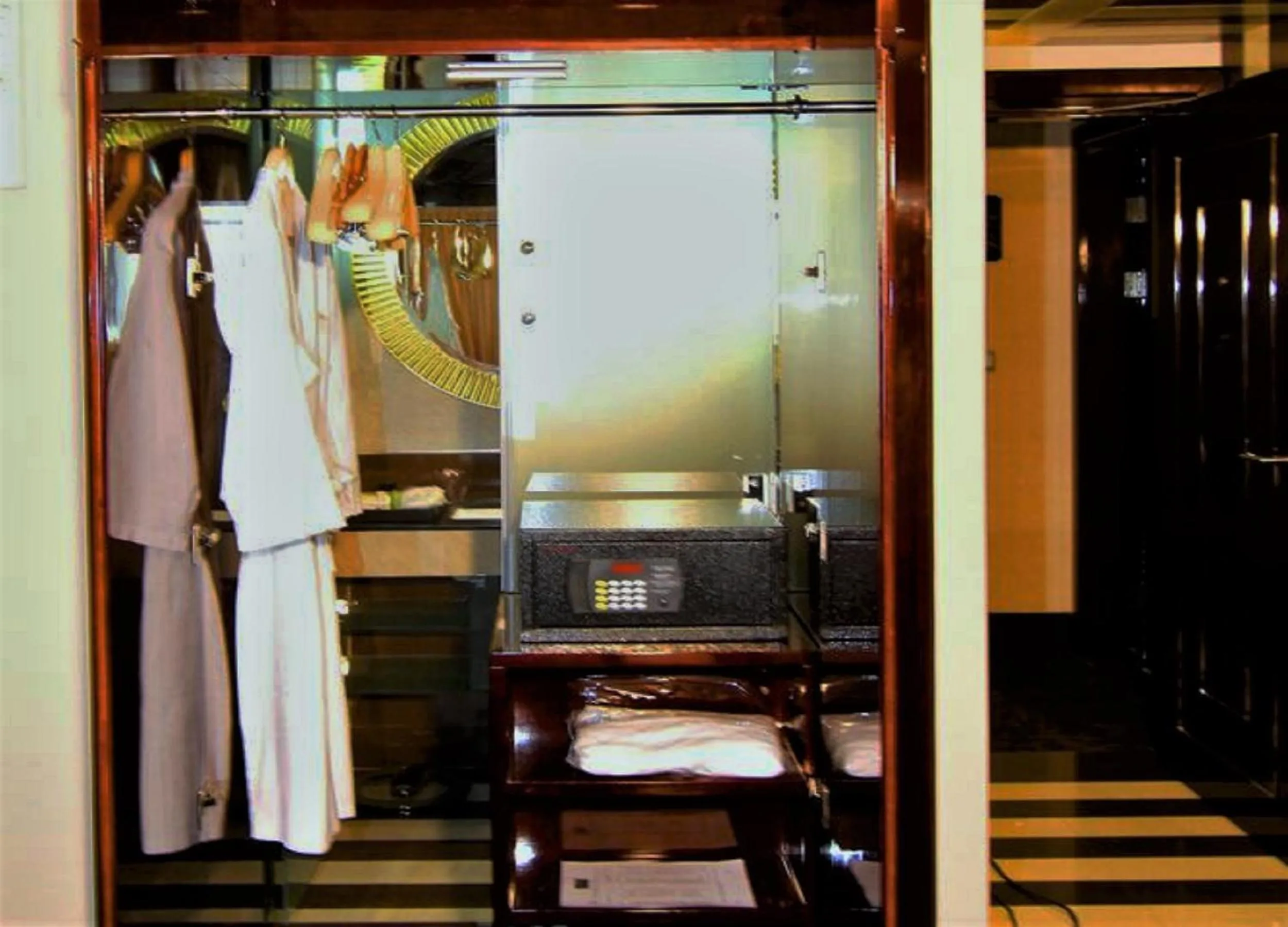 Living room in The Raintree Dhaka - A Luxury collection Hotel