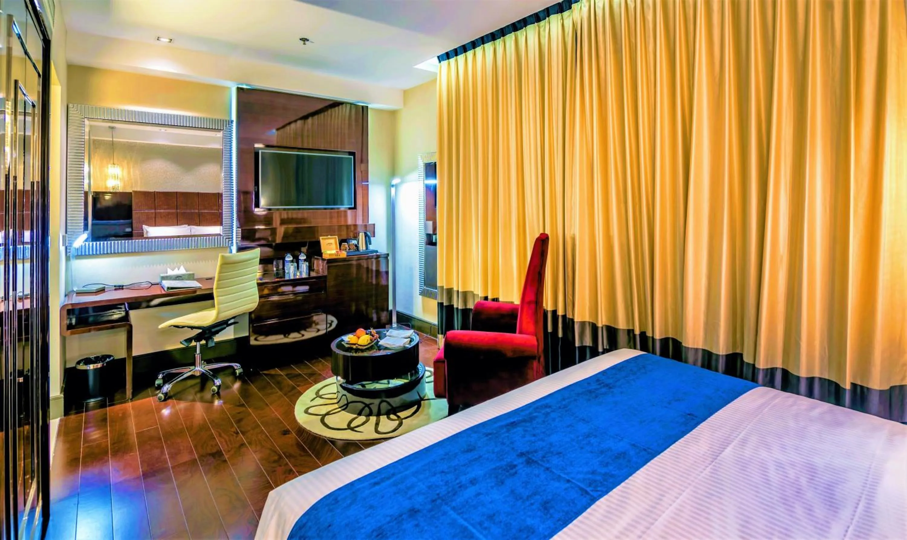 Bedroom, Bed in The Raintree Dhaka - A Luxury collection Hotel
