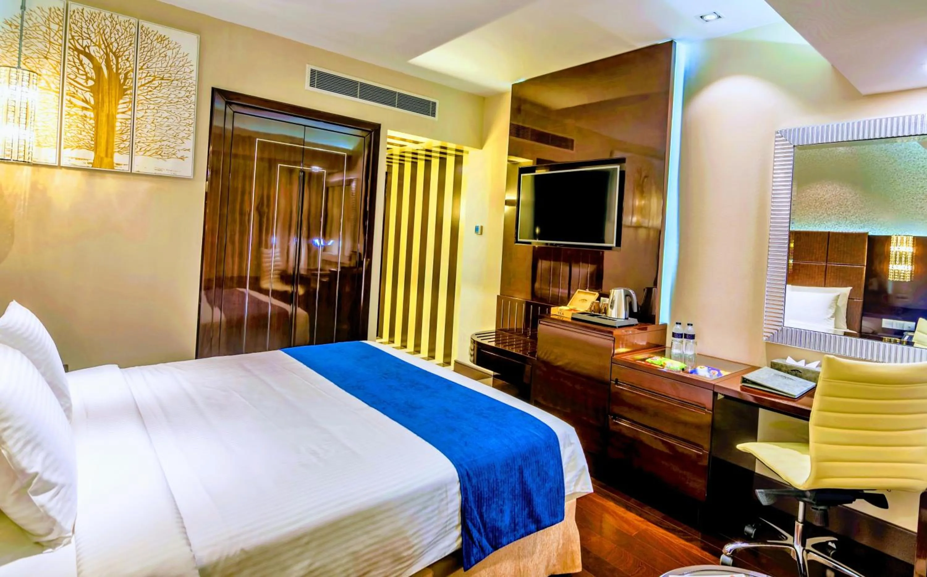 Bedroom, Bed in The Raintree Dhaka - A Luxury collection Hotel