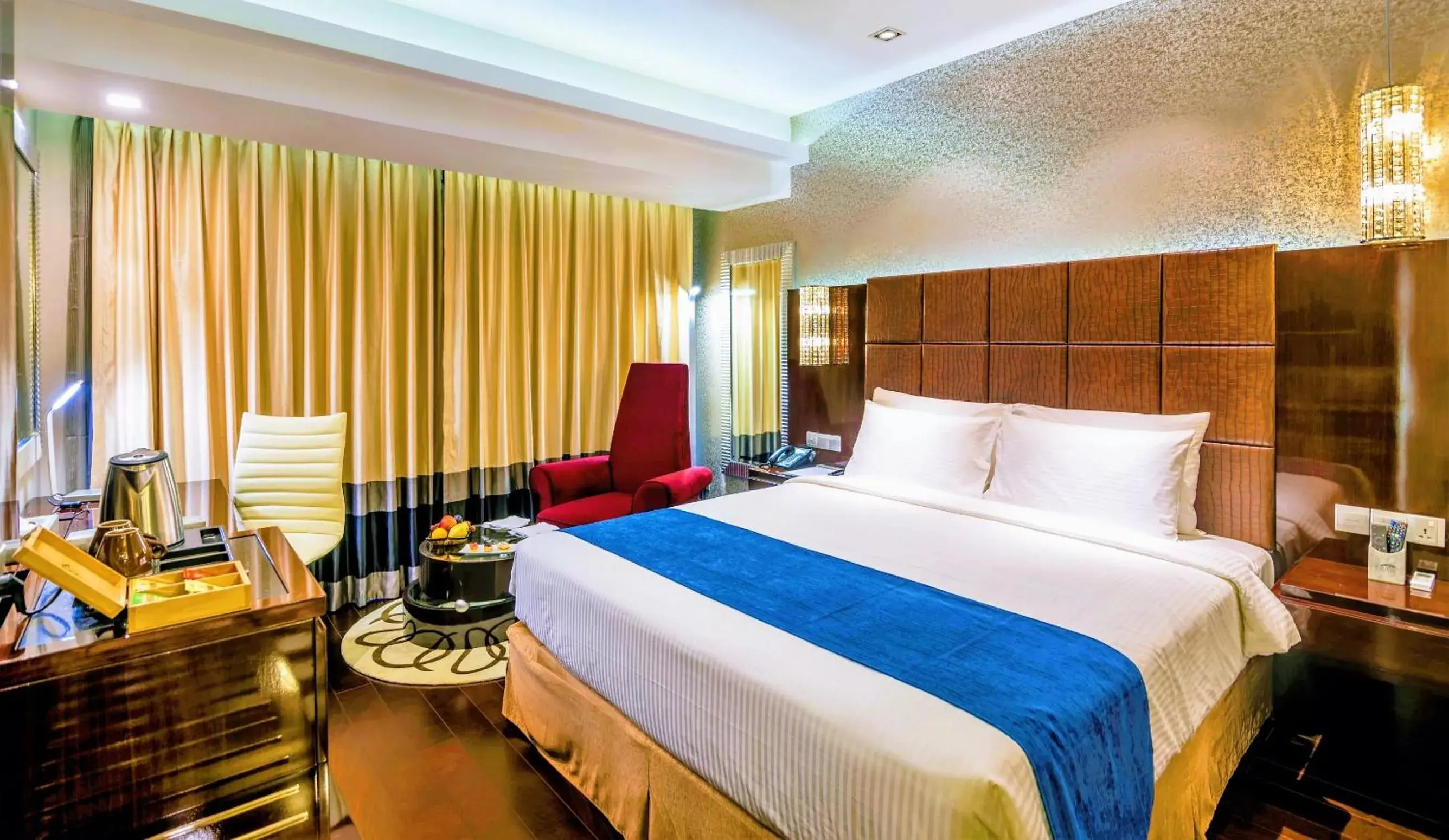 Deluxe Double Room - single occupancy in The Raintree Dhaka - A Luxury collection Hotel Deluxe Double Room - single occupancy in The Raintree Dhaka - A Luxury collection Hotel