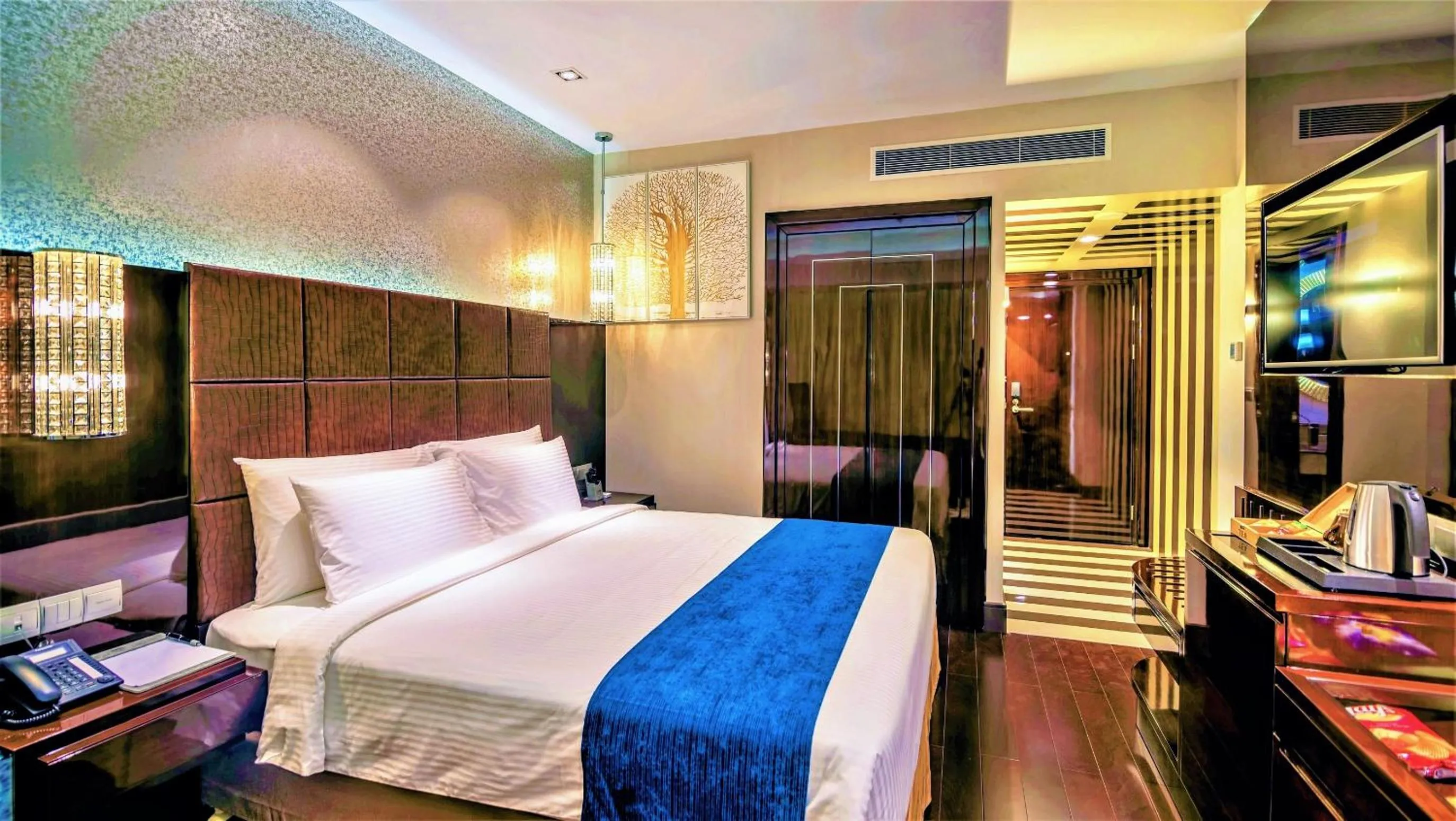Bedroom, Bed in The Raintree Dhaka - A Luxury collection Hotel