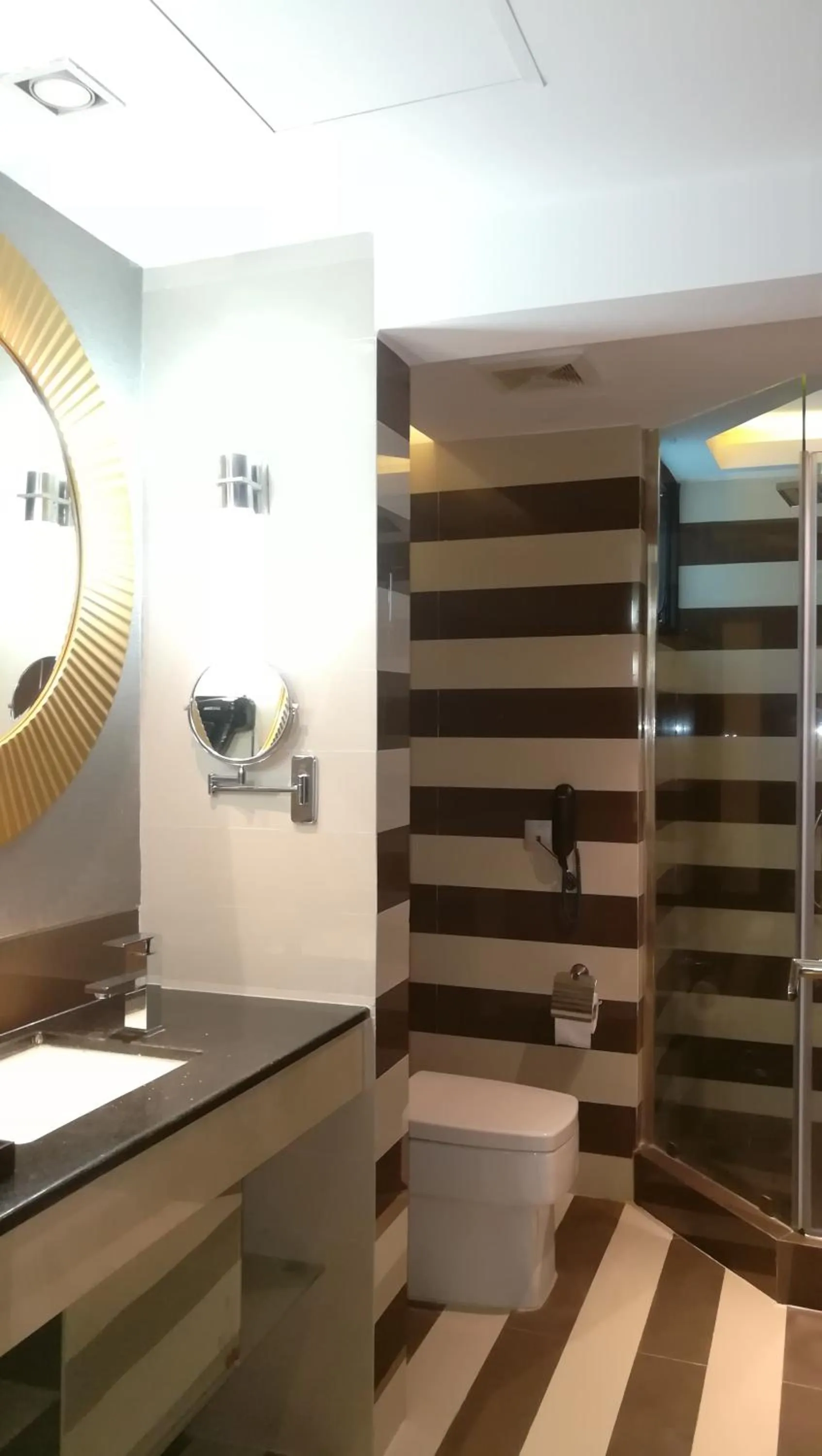 Bathroom in The Raintree Dhaka - A Luxury collection Hotel