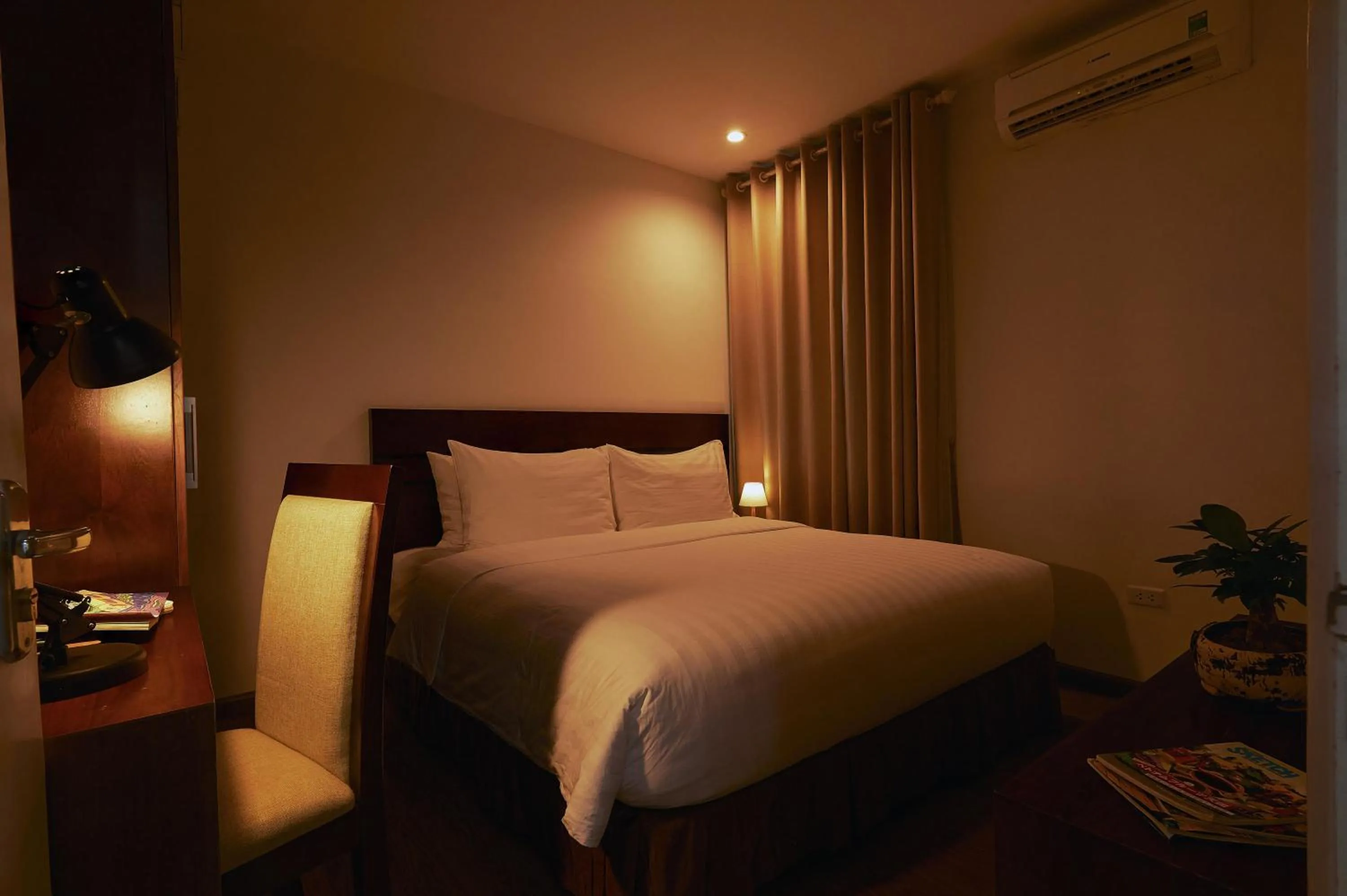 Bed in The Bloom Classic - An Excellent Blend of Cozy Living and Urban Relaxation