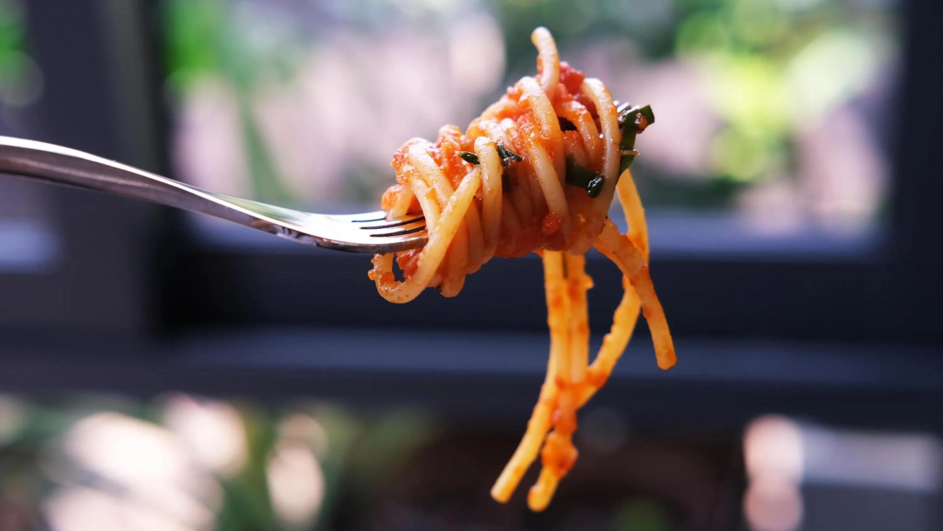 Restaurant/places to eat in The Bloom Classic - An Excellent Blend of Cozy Living and Urban Relaxation