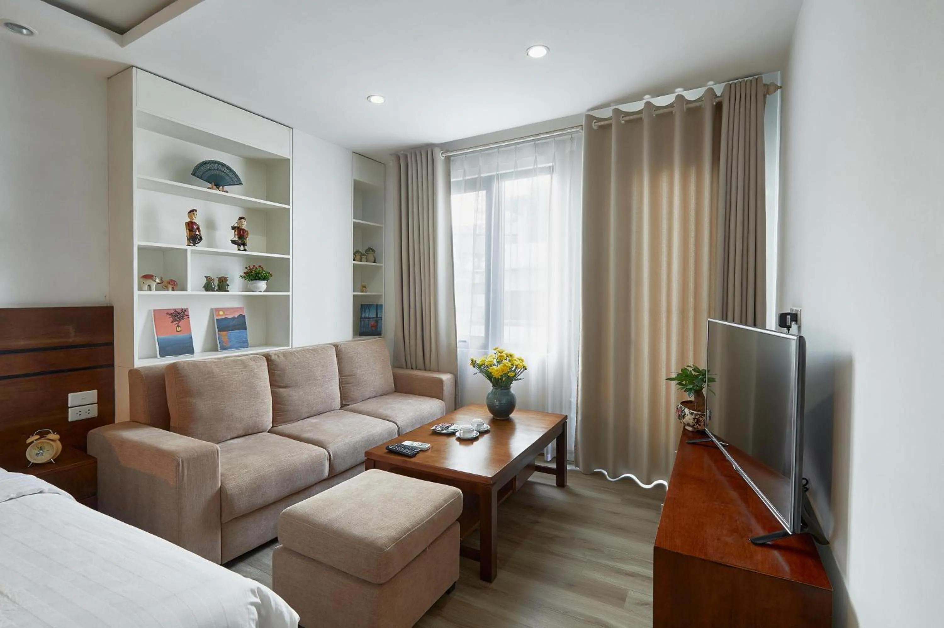 TV and multimedia in The Bloom Classic - An Excellent Blend of Cozy Living and Urban Relaxation